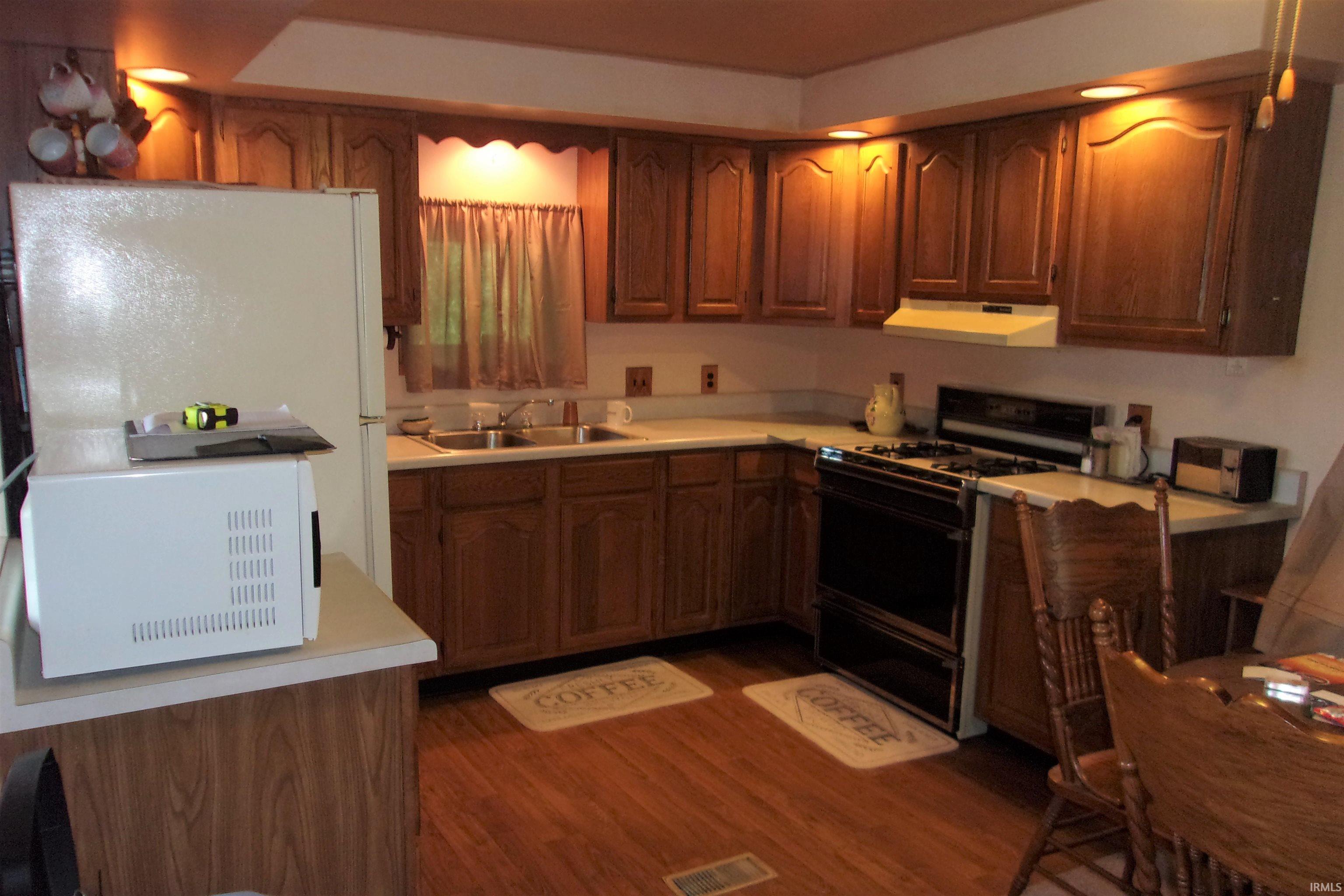 15826 Menominee