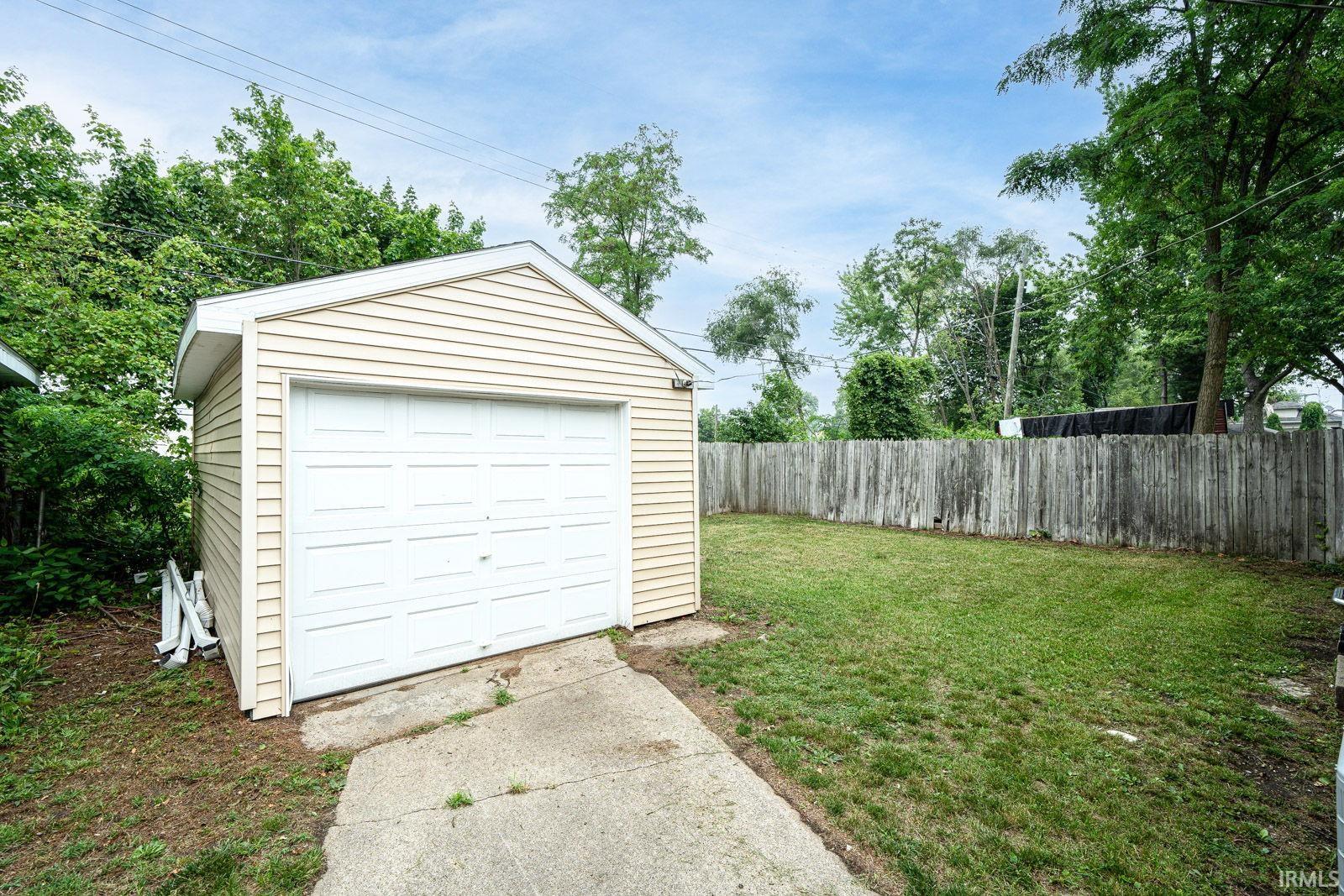 1241 Diamond