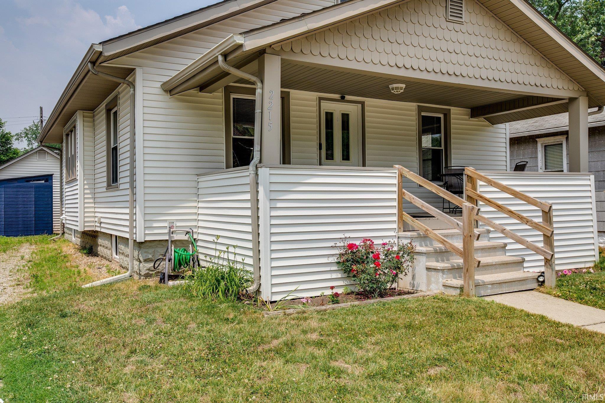 2215 Lane
