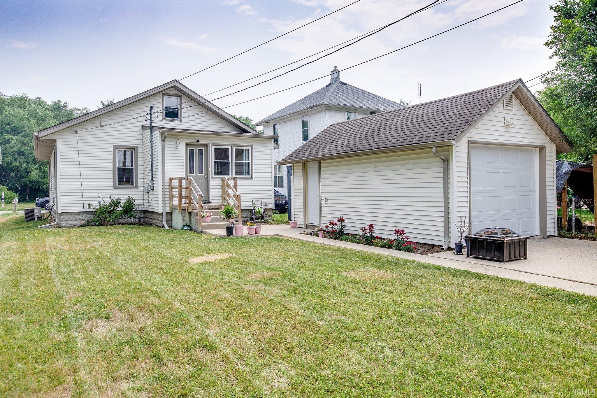 2215 Lane