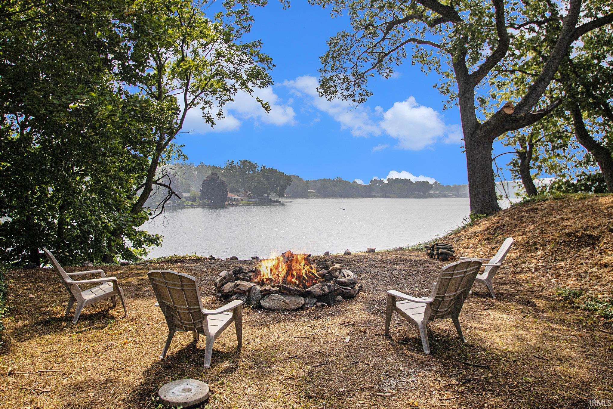 55660 Riverview Manor