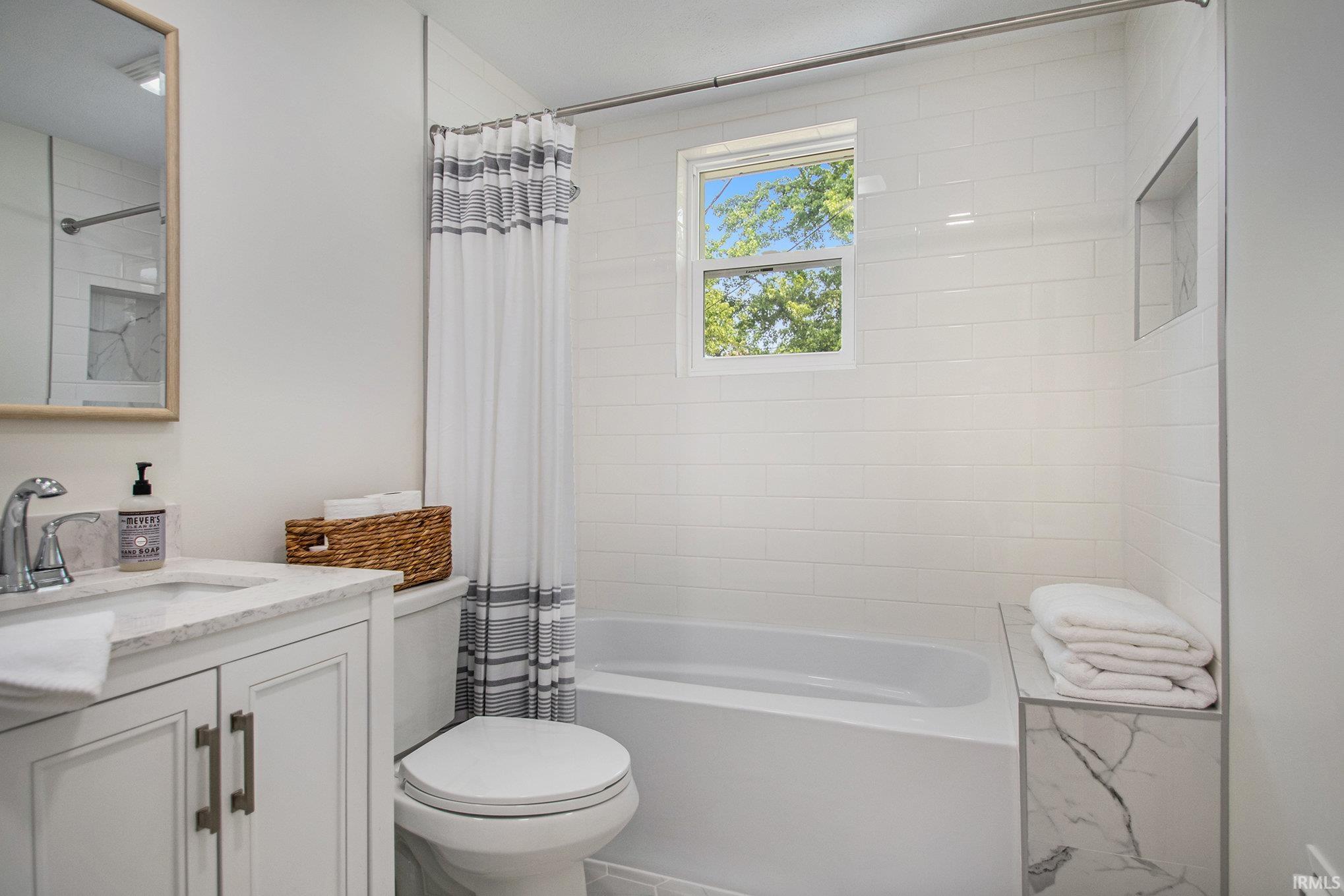 55660 Riverview Manor