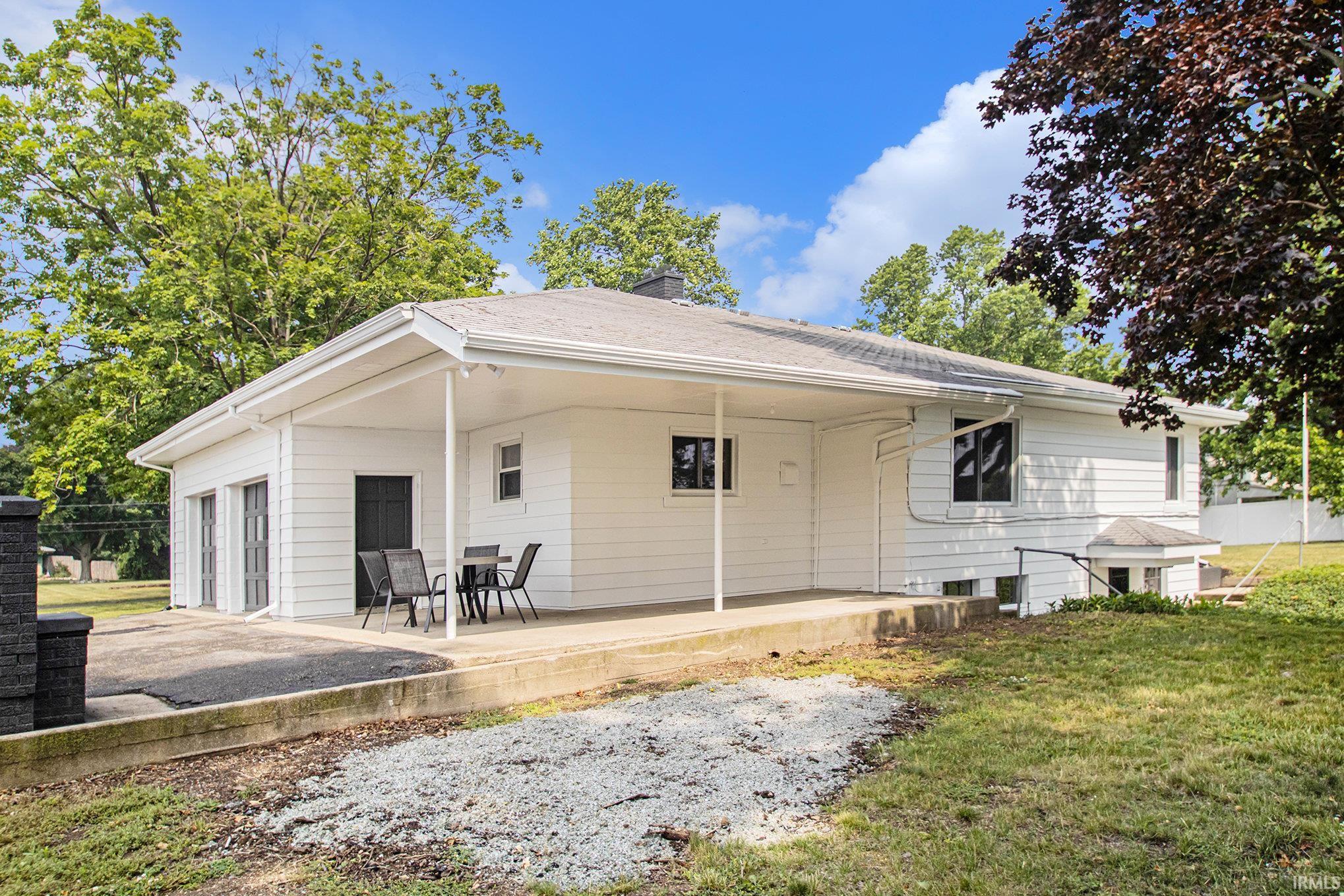 55660 Riverview Manor