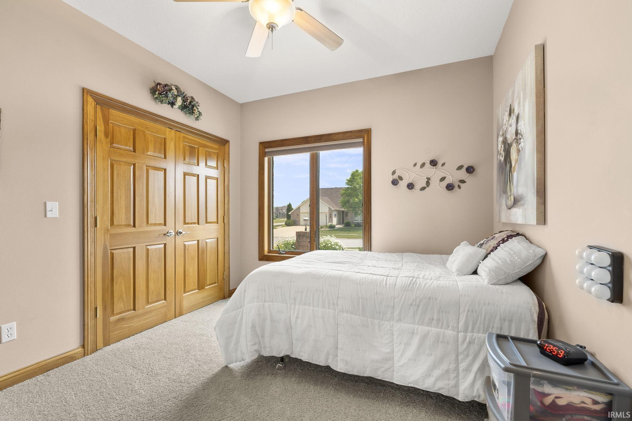 3863 Westport