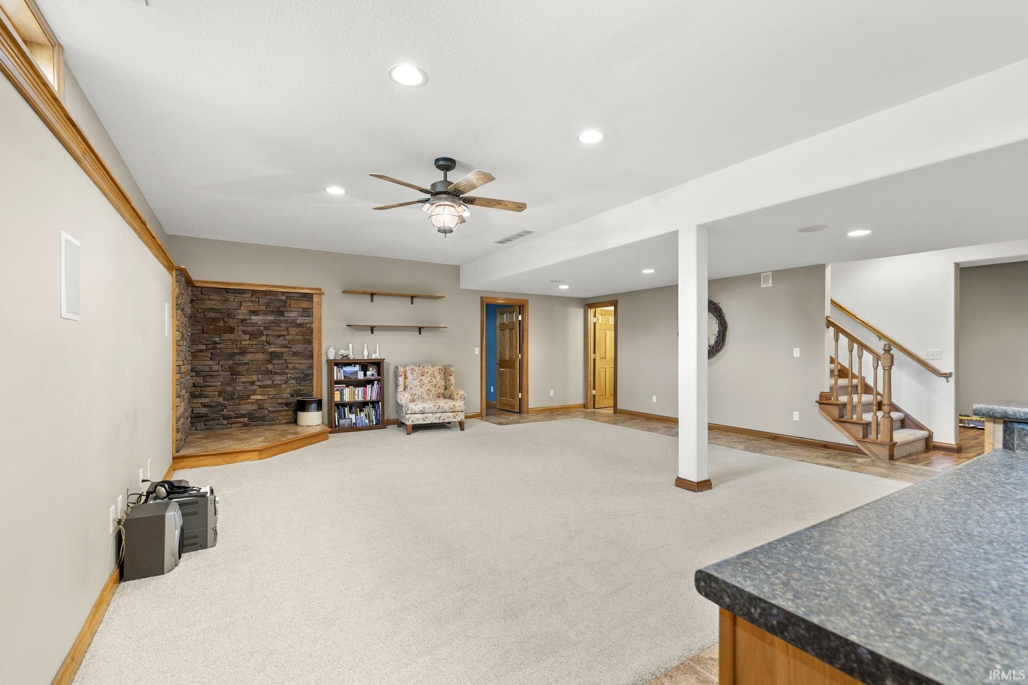 3863 Westport