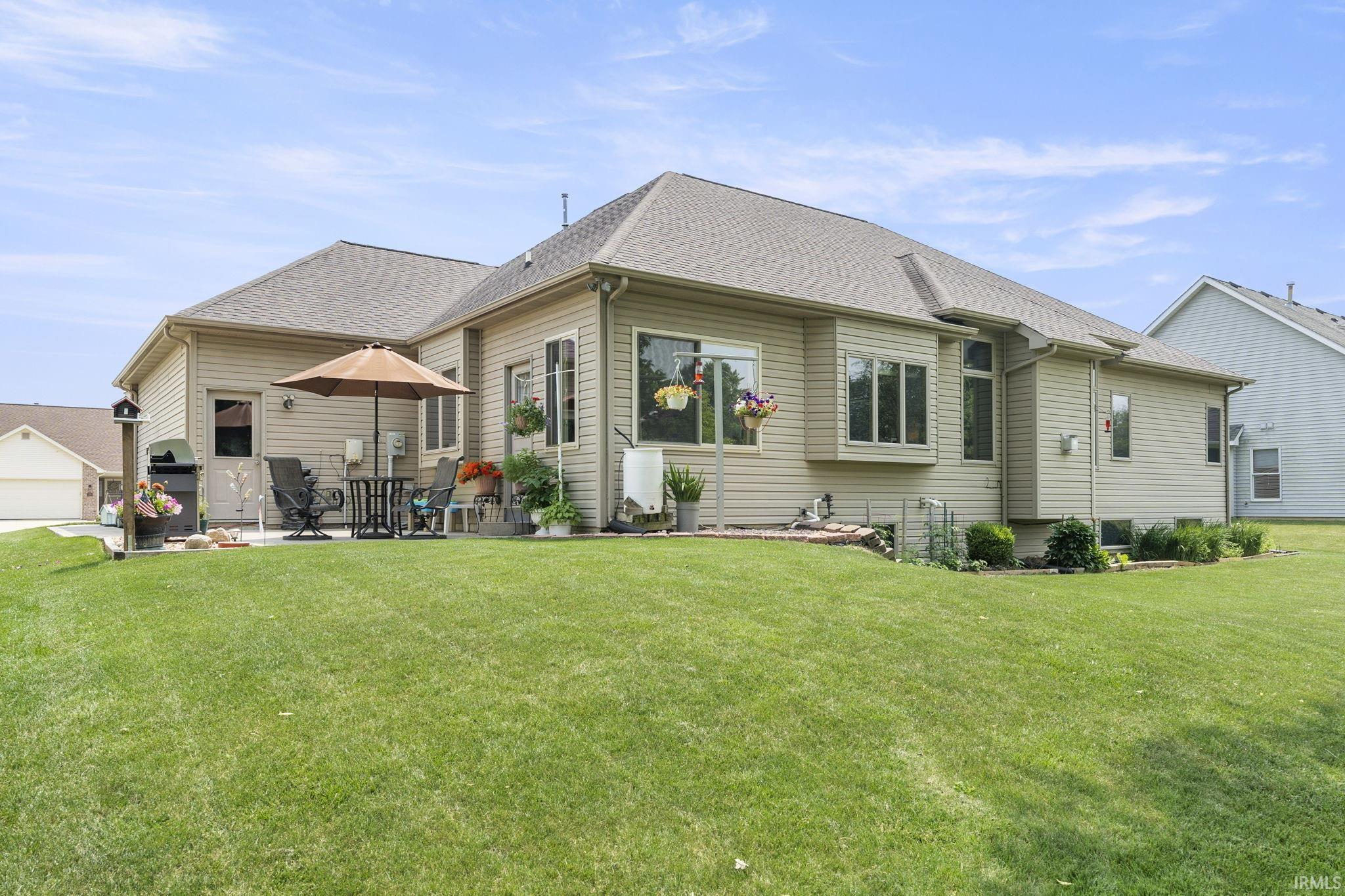 3863 Westport
