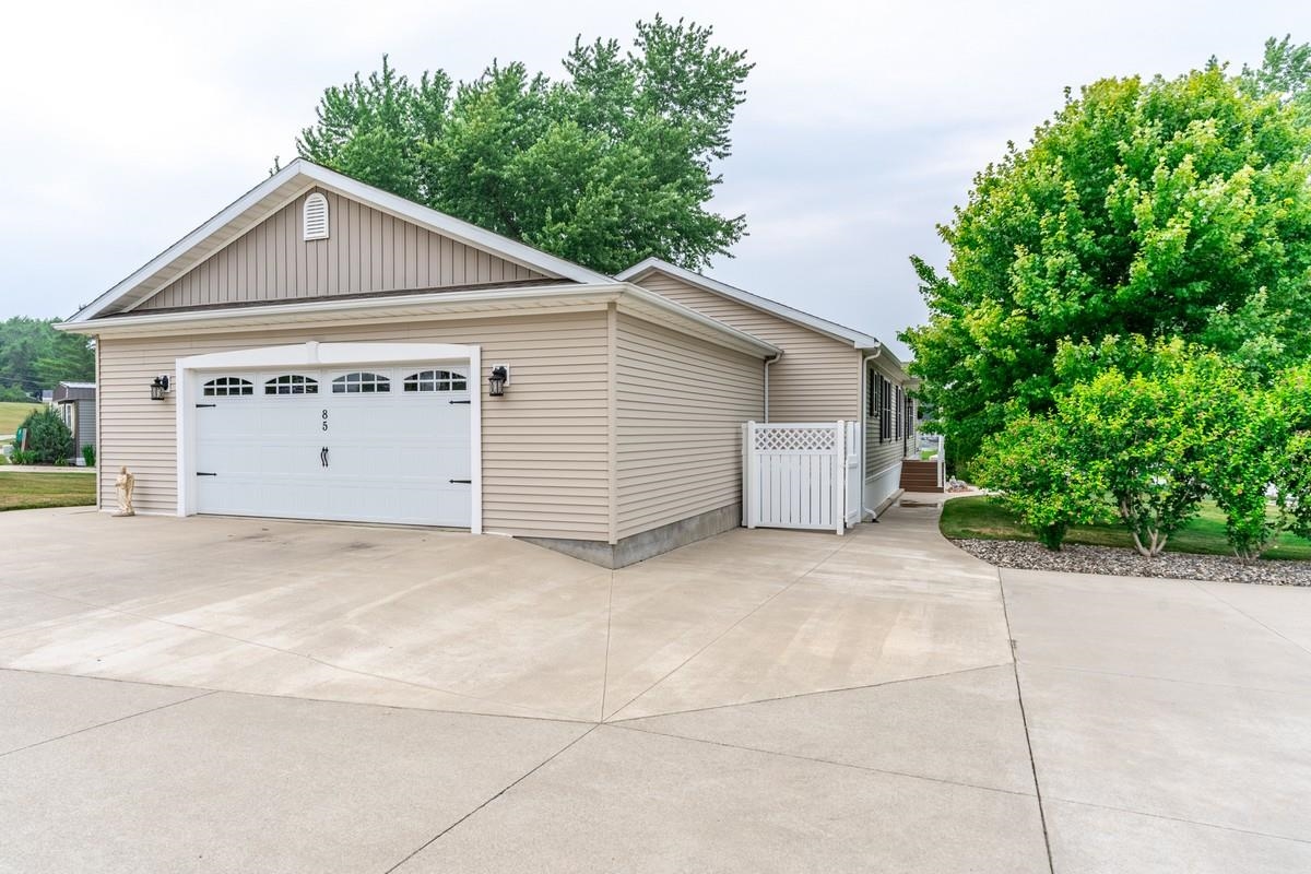 5110 450 W Lot 85
