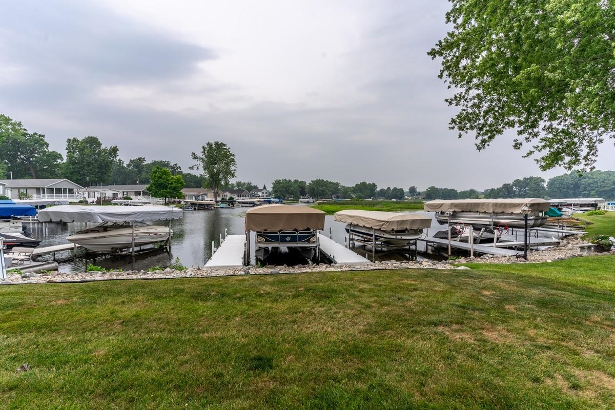 5110 450 W Lot 85