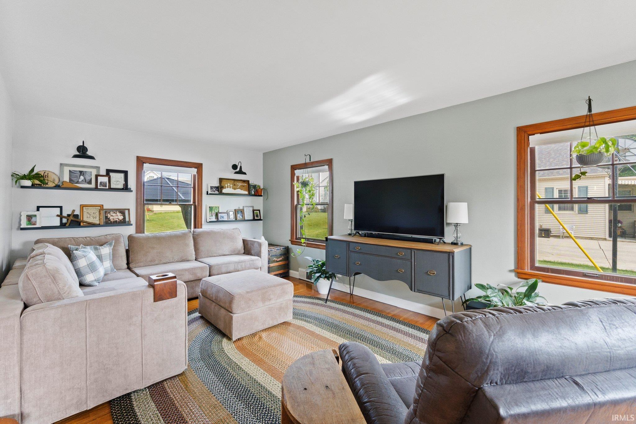 1653 Highlands