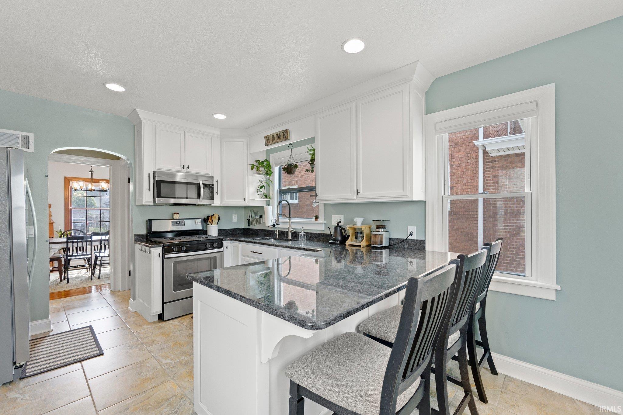 1653 Highlands