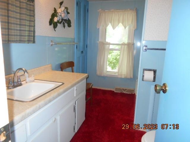 750 360 W  Silver Lake