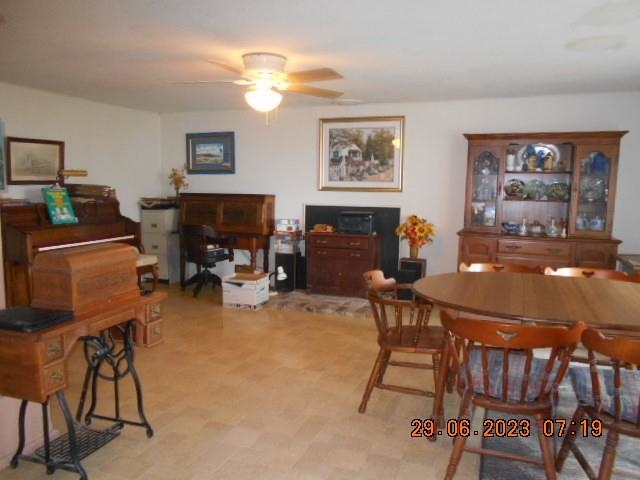 750 360 W  Silver Lake