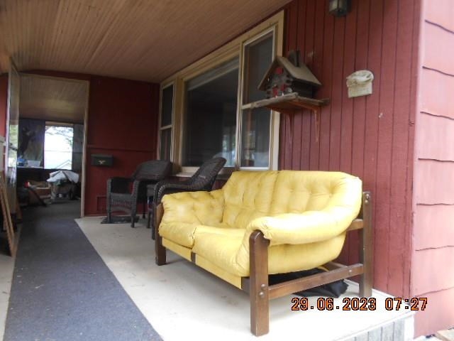 750 360 W  Silver Lake
