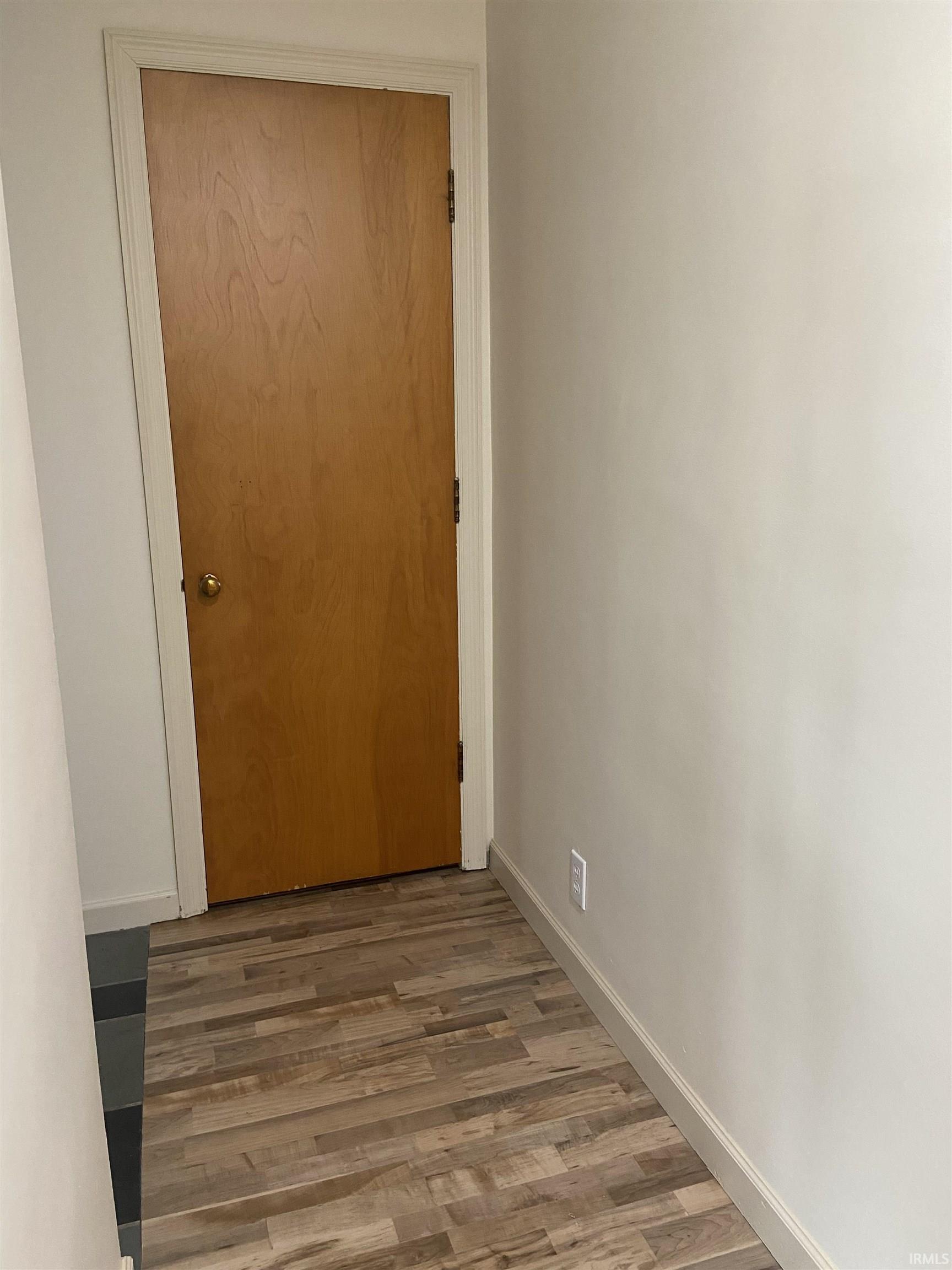 422 Warner