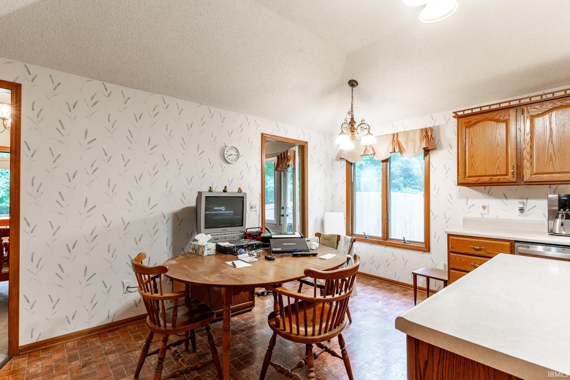 6233 Belle Isle