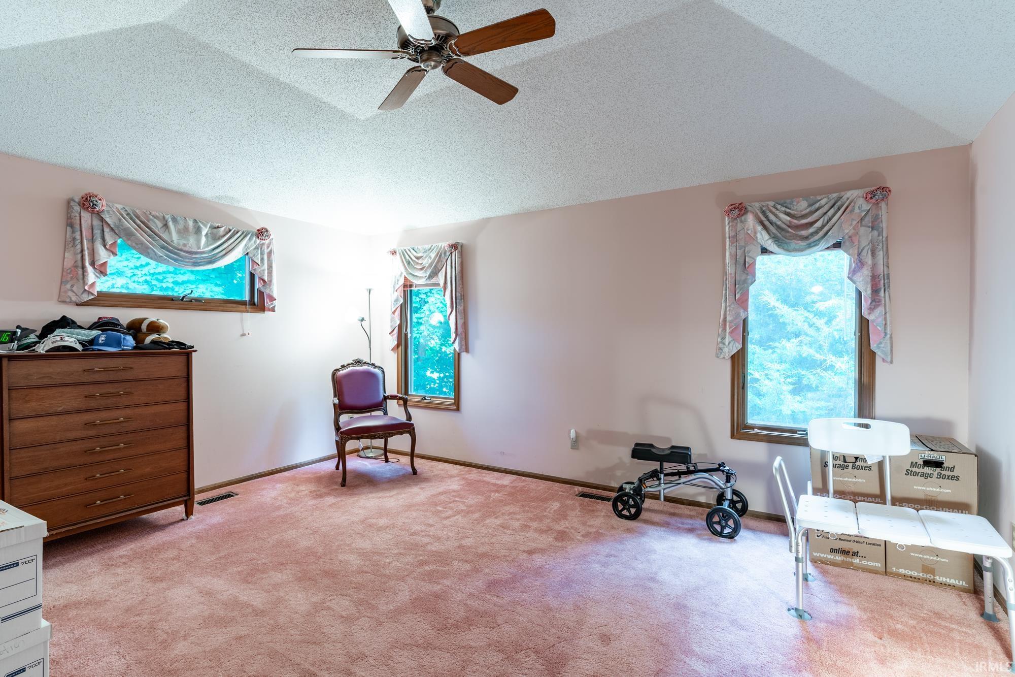 6233 Belle Isle