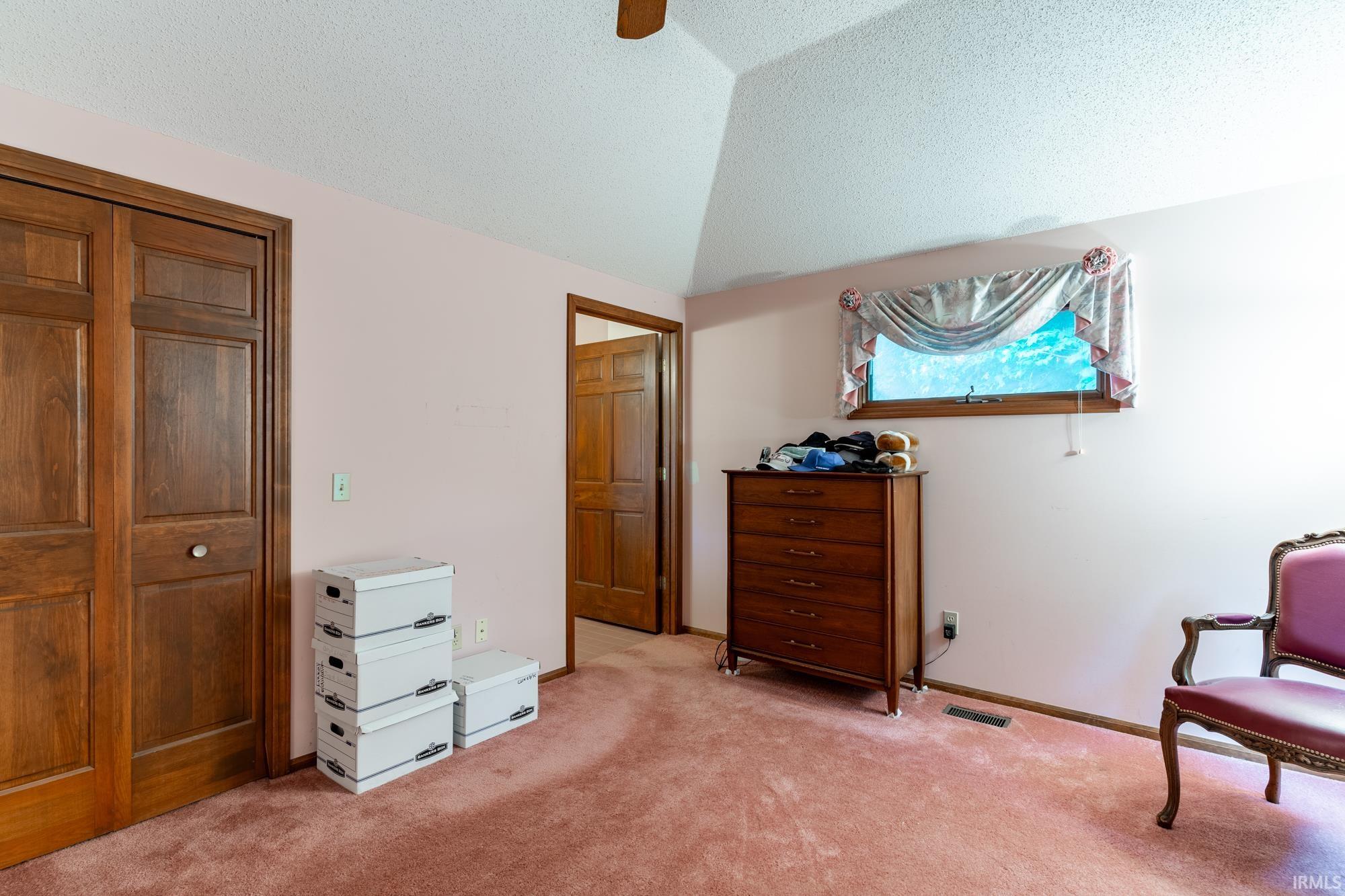 6233 Belle Isle