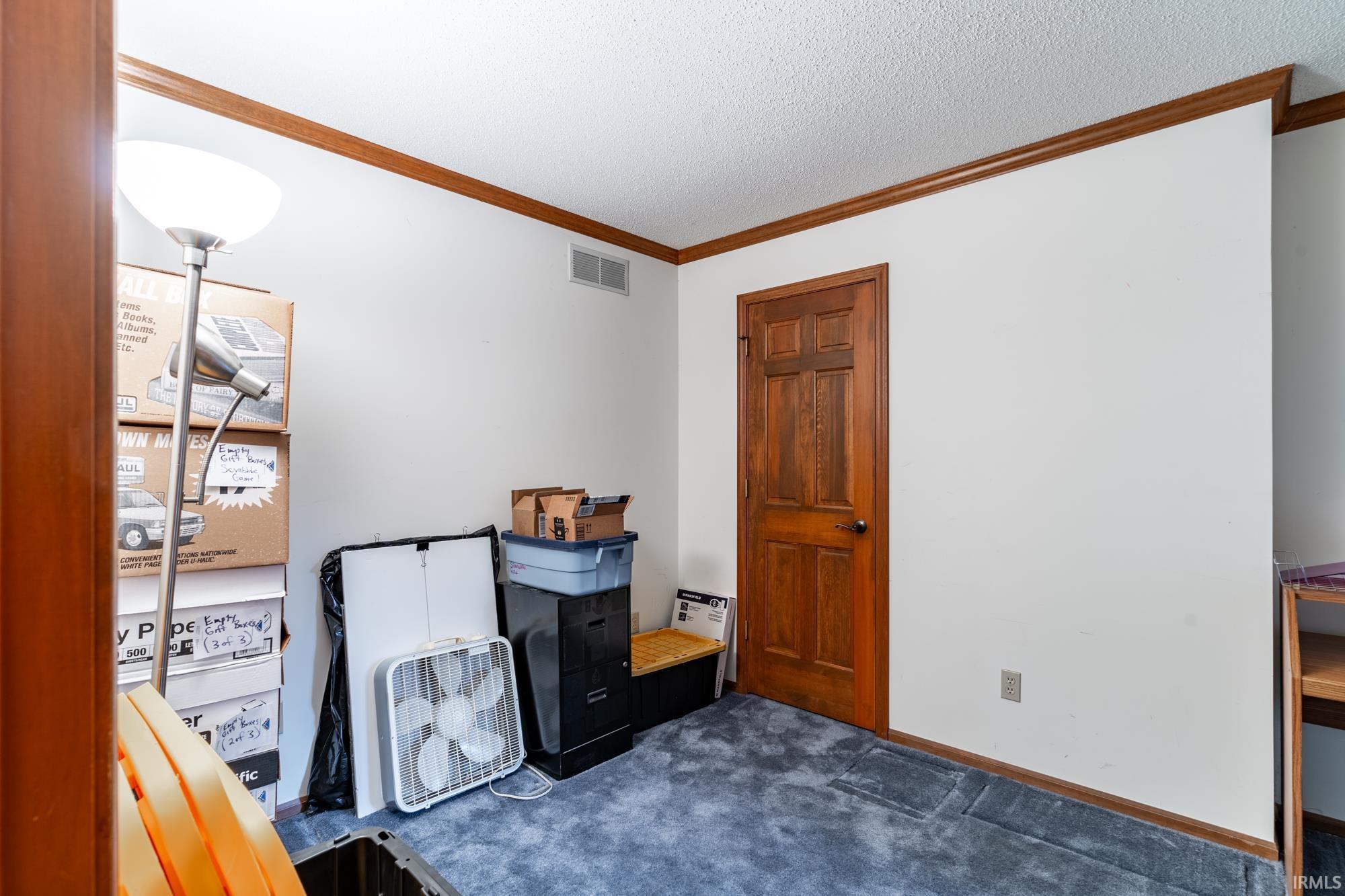 6233 Belle Isle