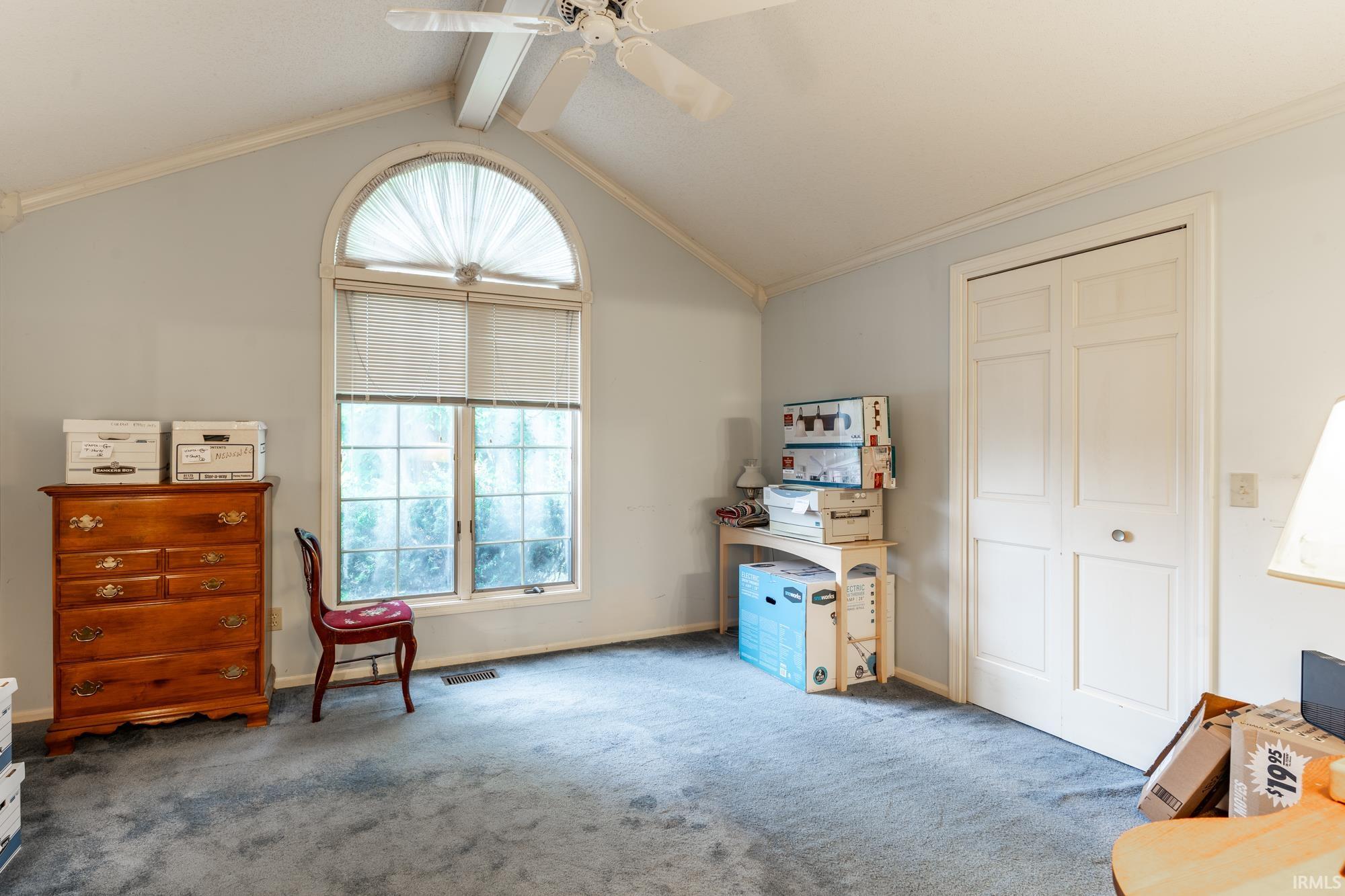 6233 Belle Isle