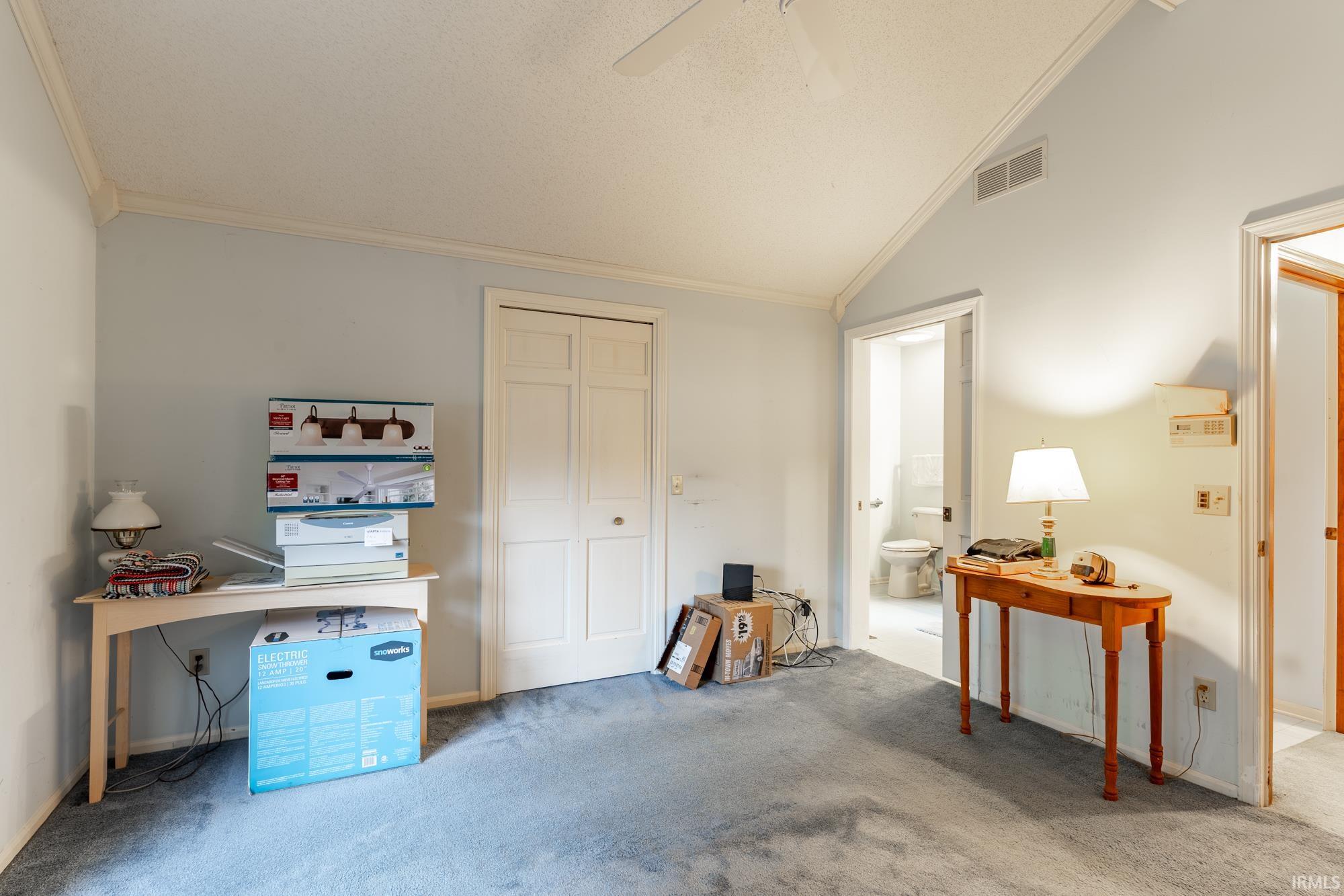6233 Belle Isle