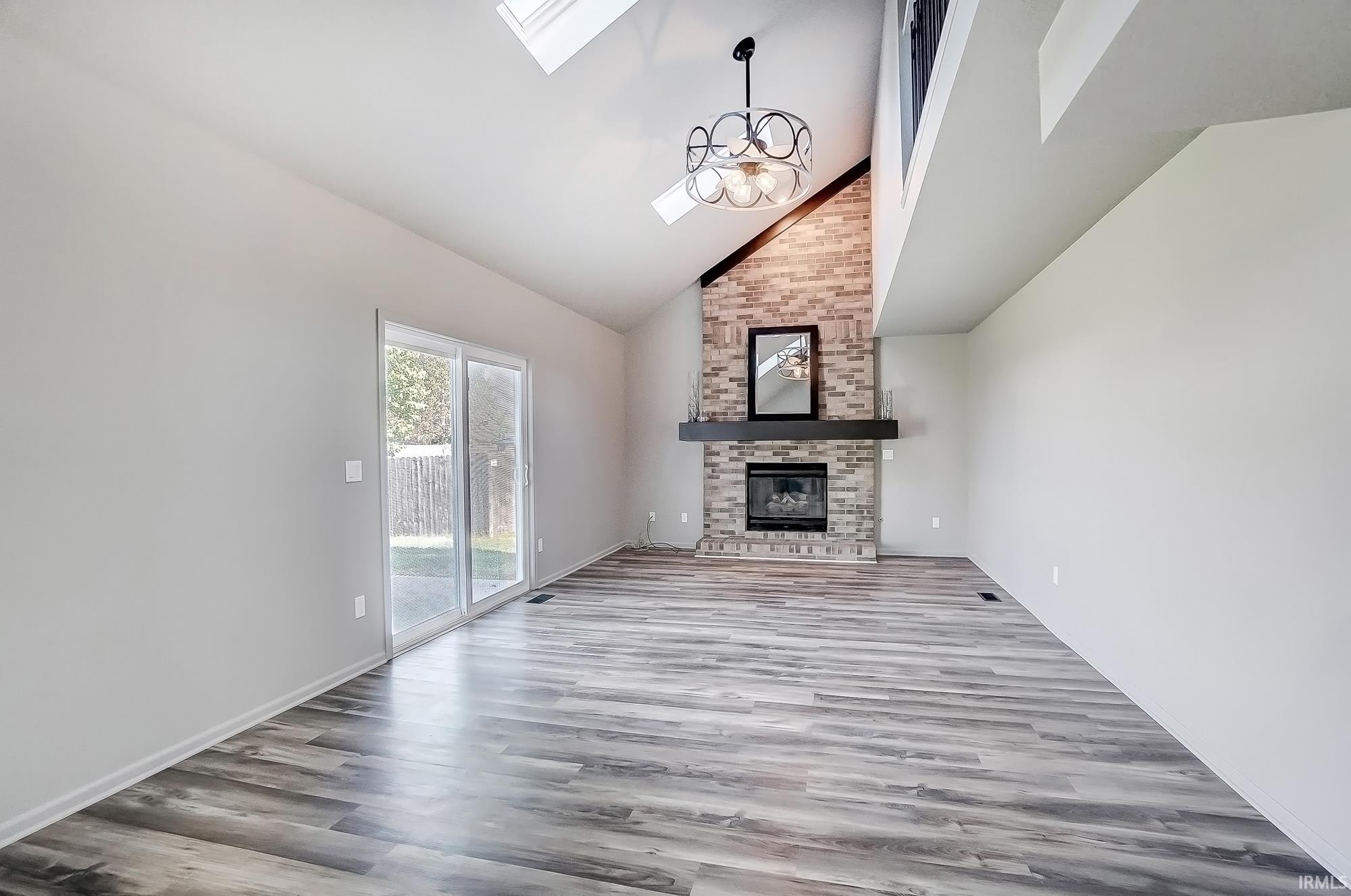 10433 Cherry Creek
