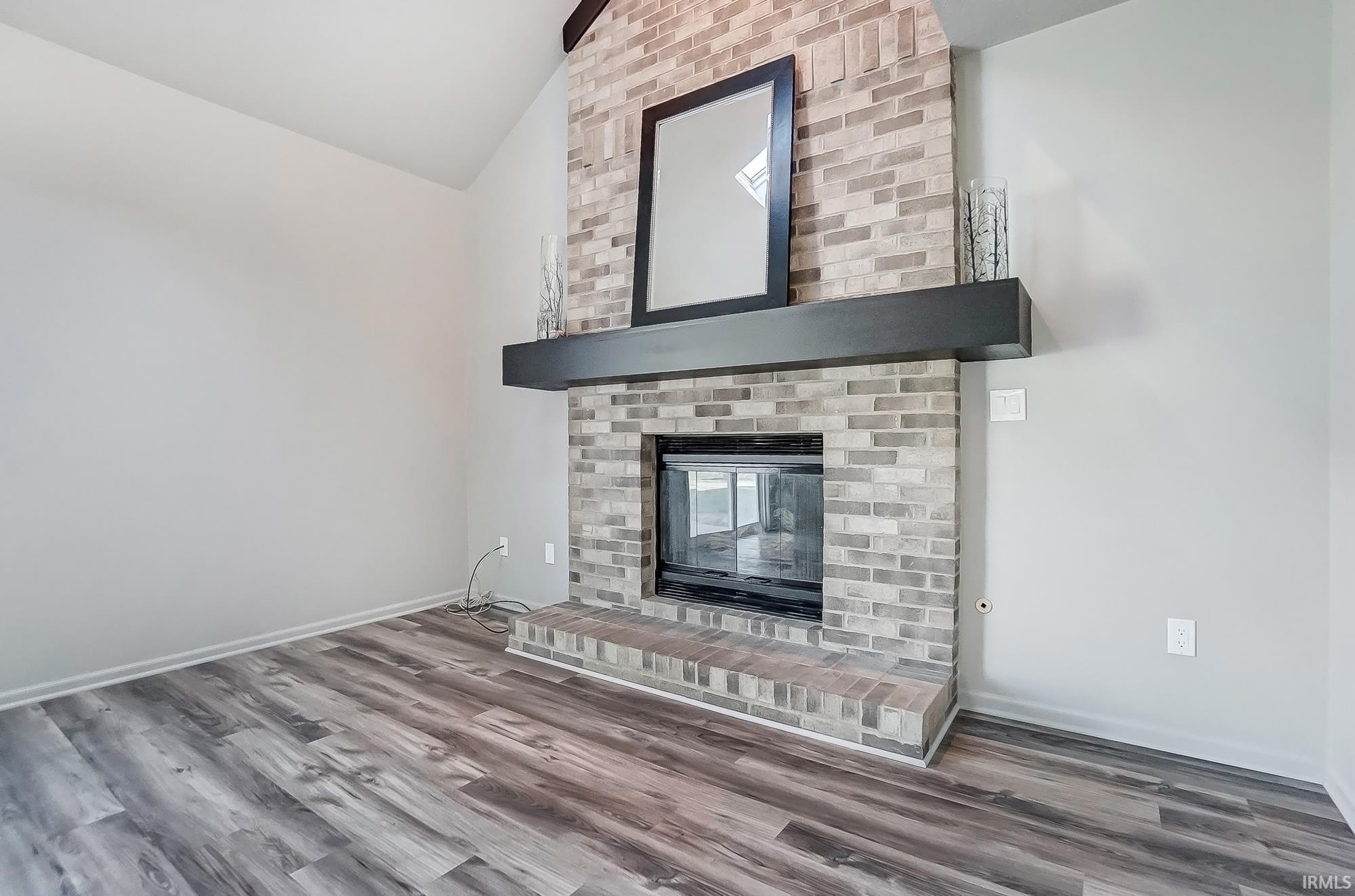 10433 Cherry Creek