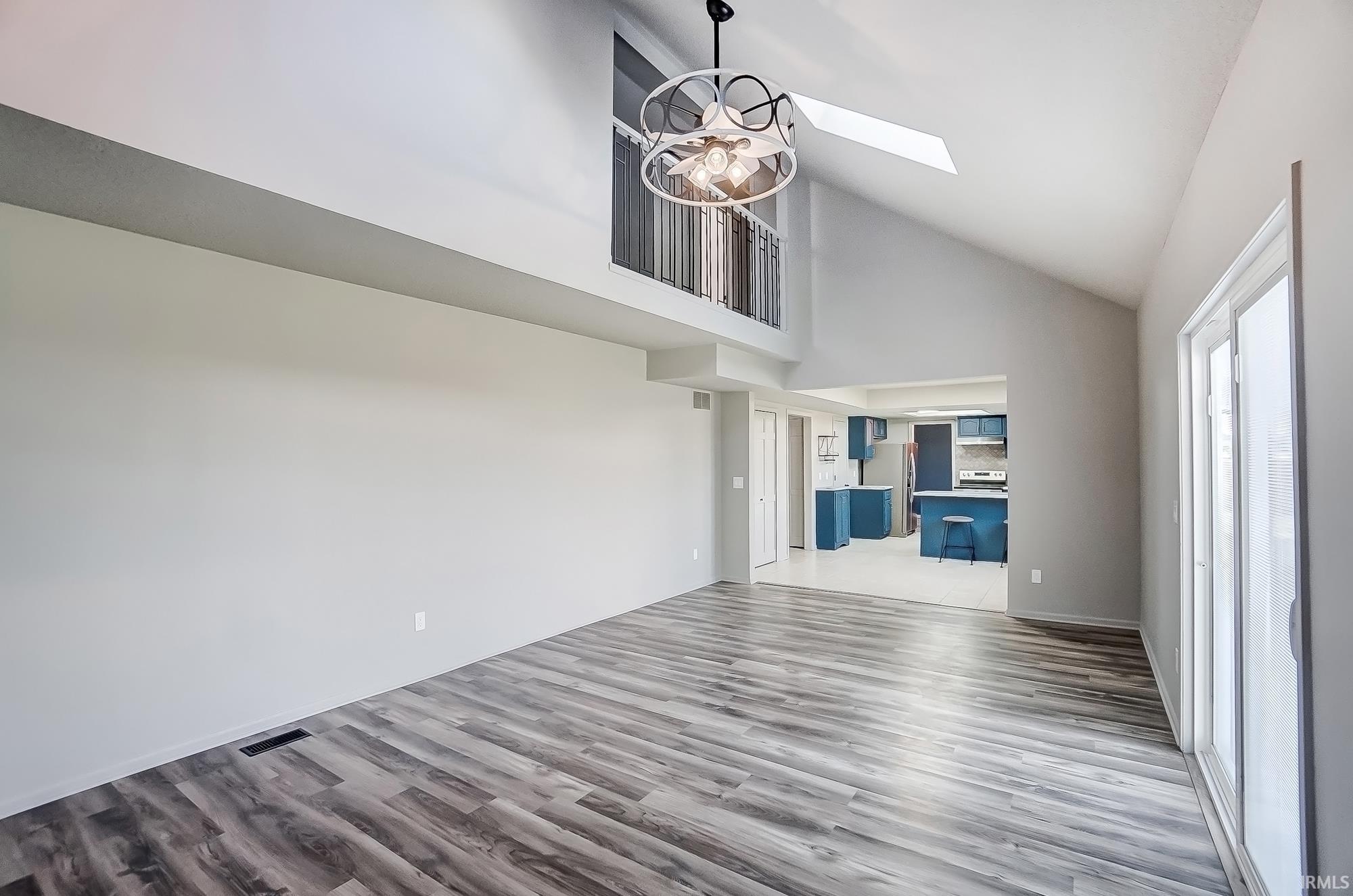10433 Cherry Creek