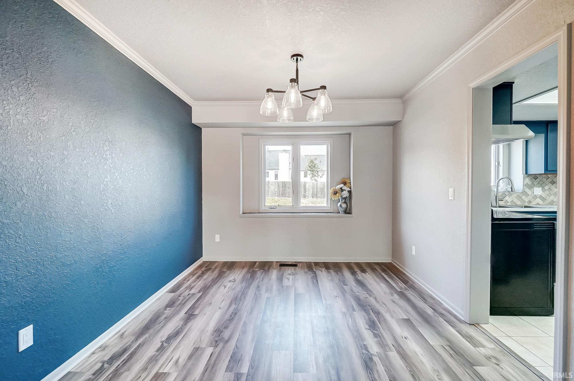 10433 Cherry Creek