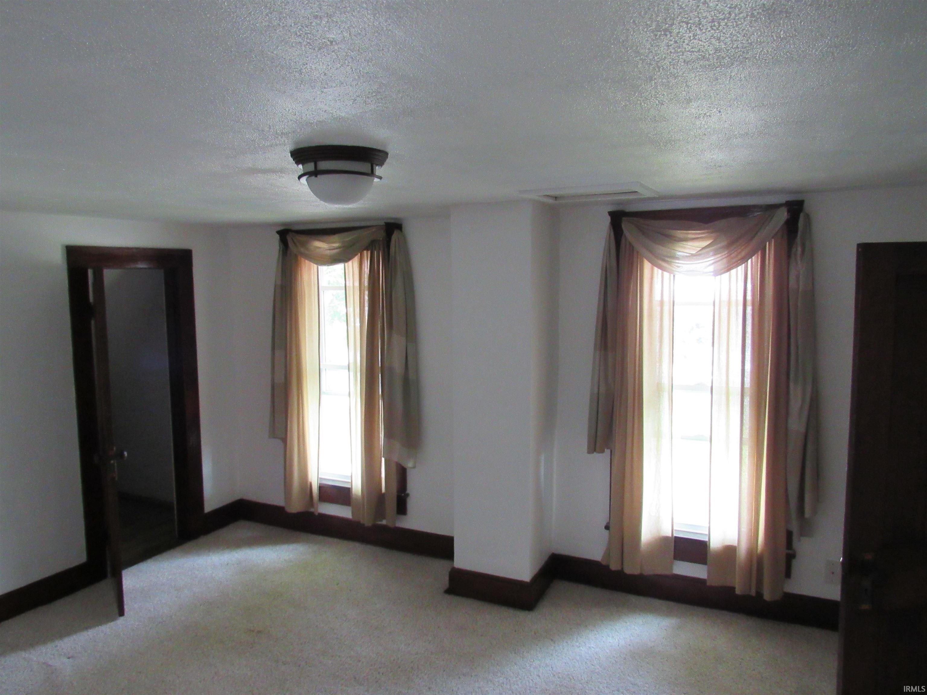 202 Albion
