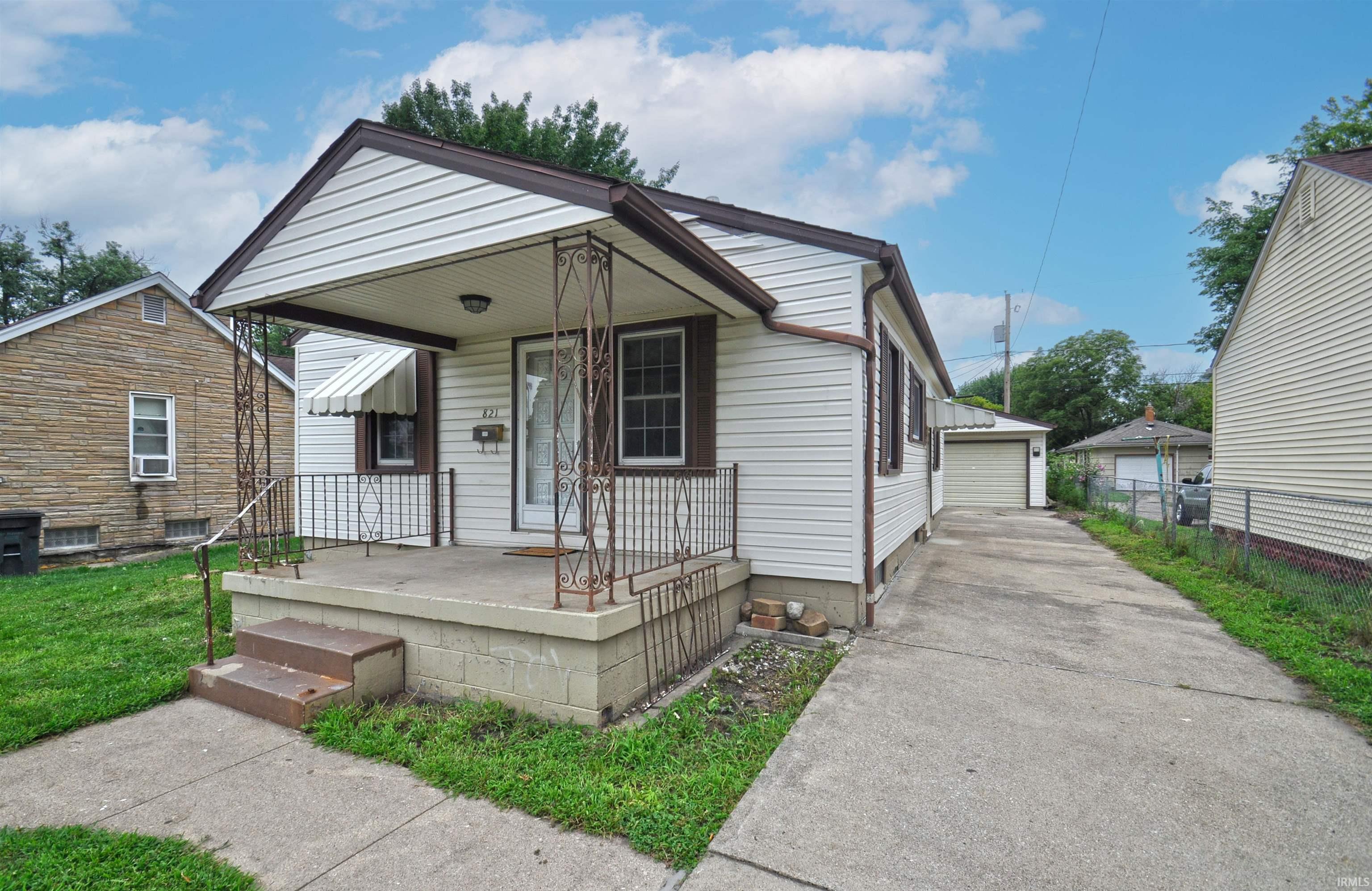 821 Camden