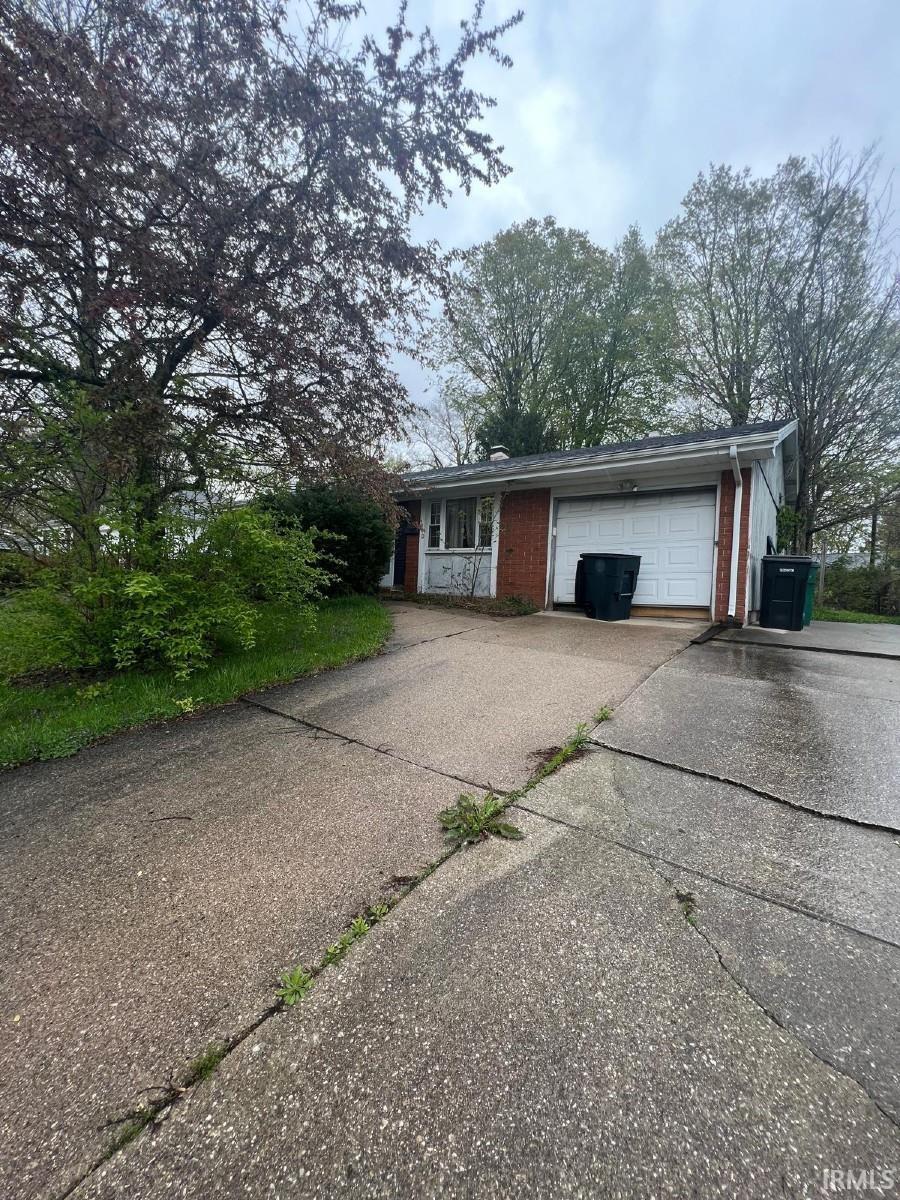 4910 Selkirk