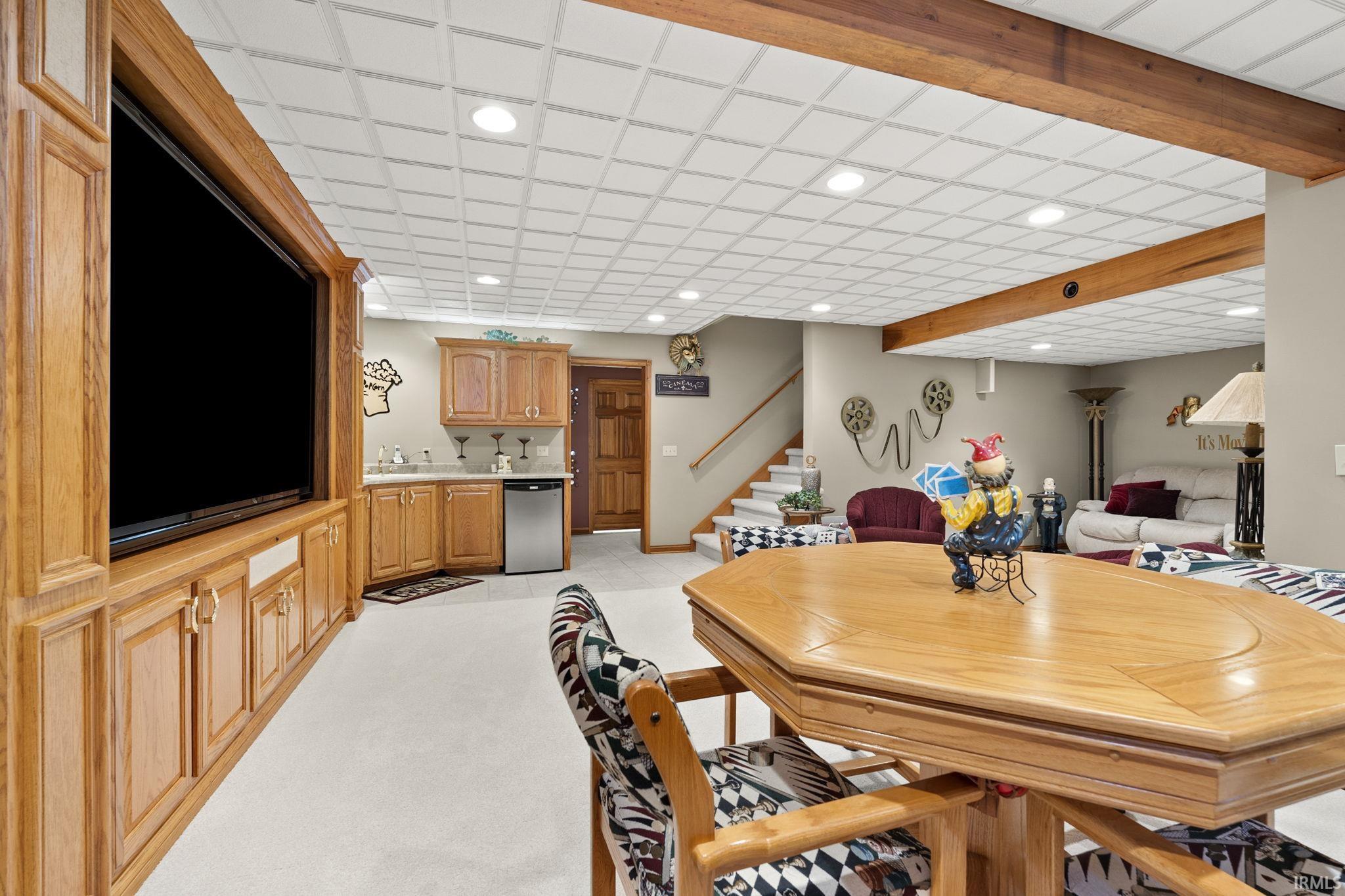 924 Lake Hill