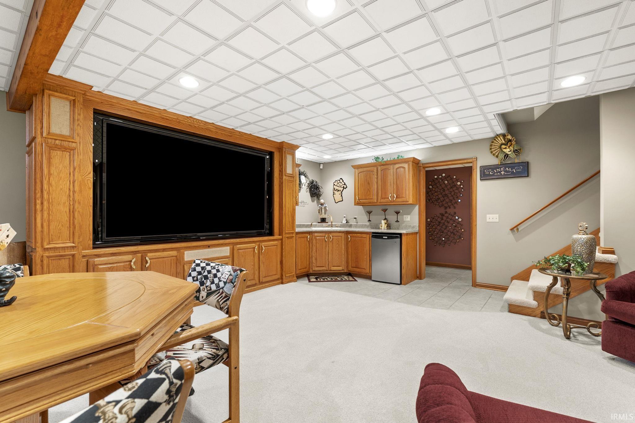 924 Lake Hill