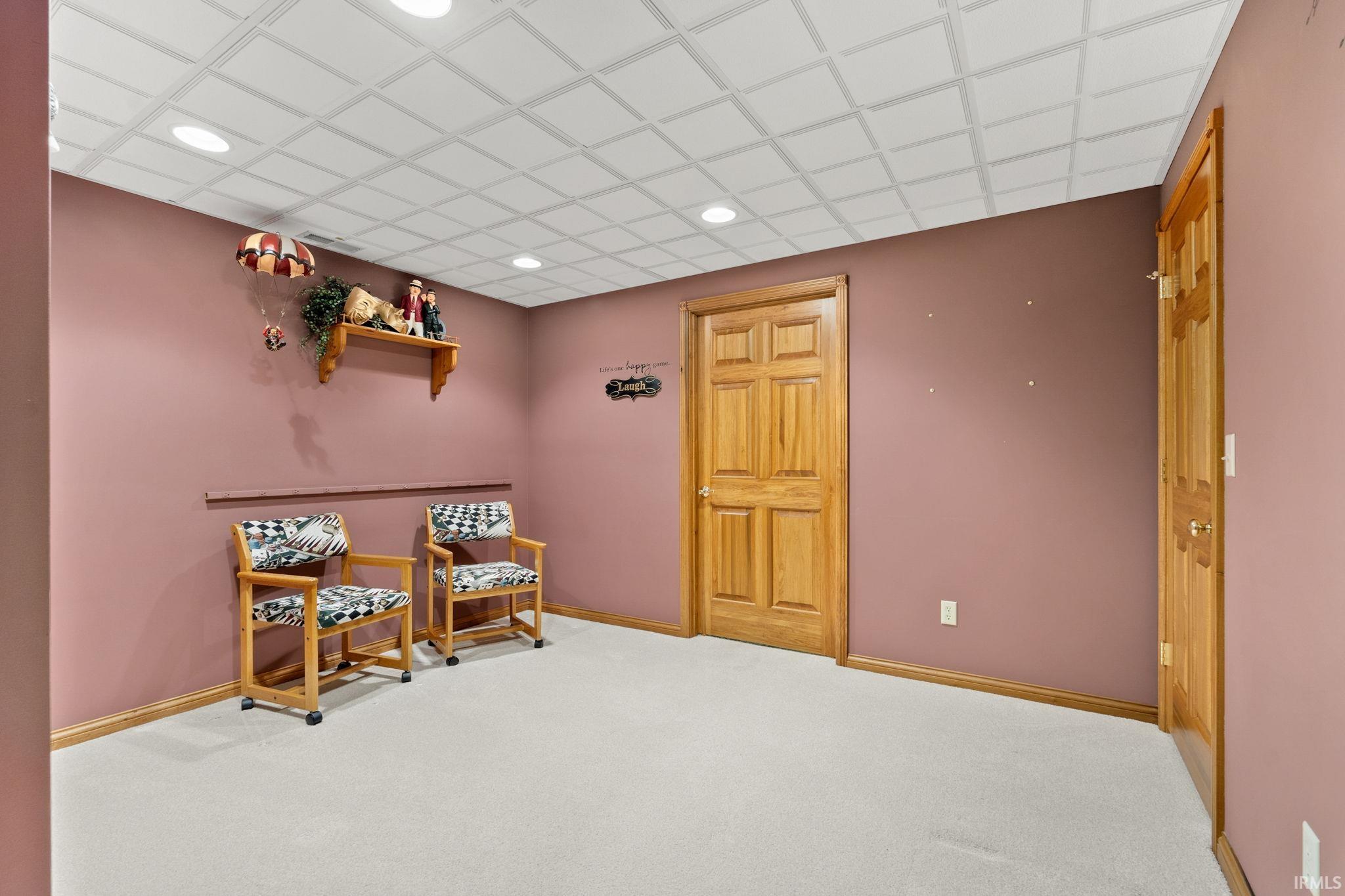 924 Lake Hill