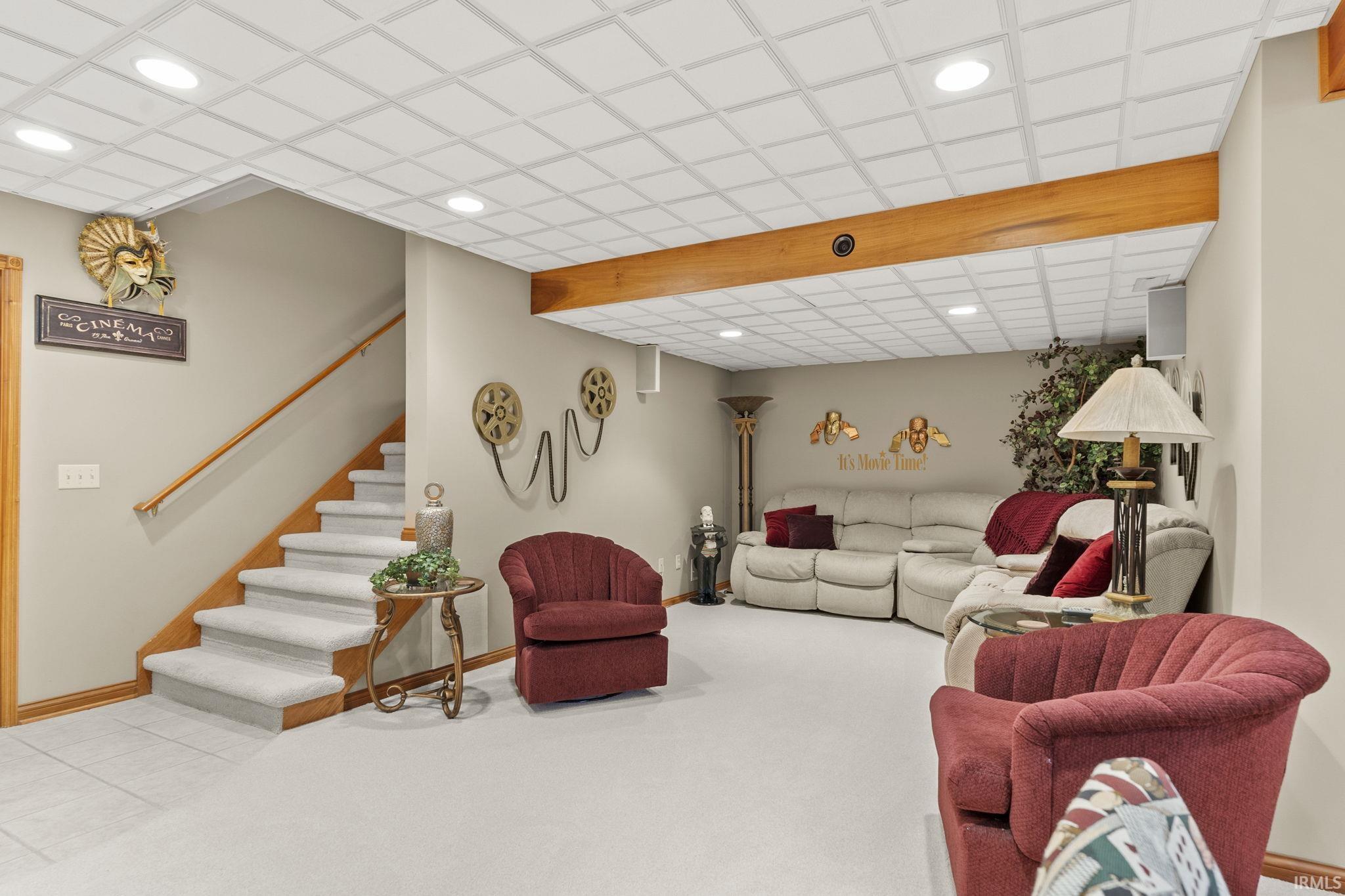 924 Lake Hill