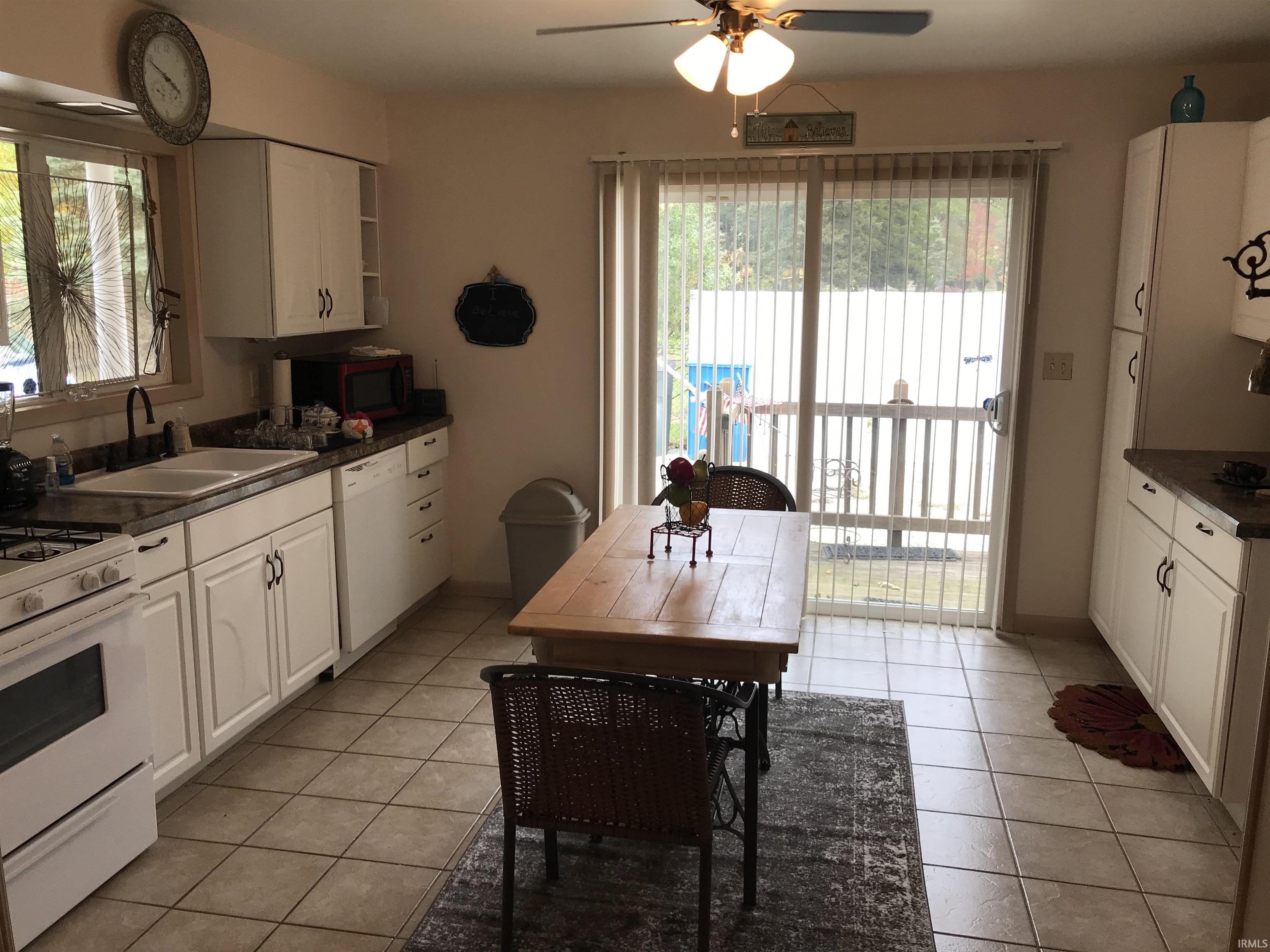 3898 625 East