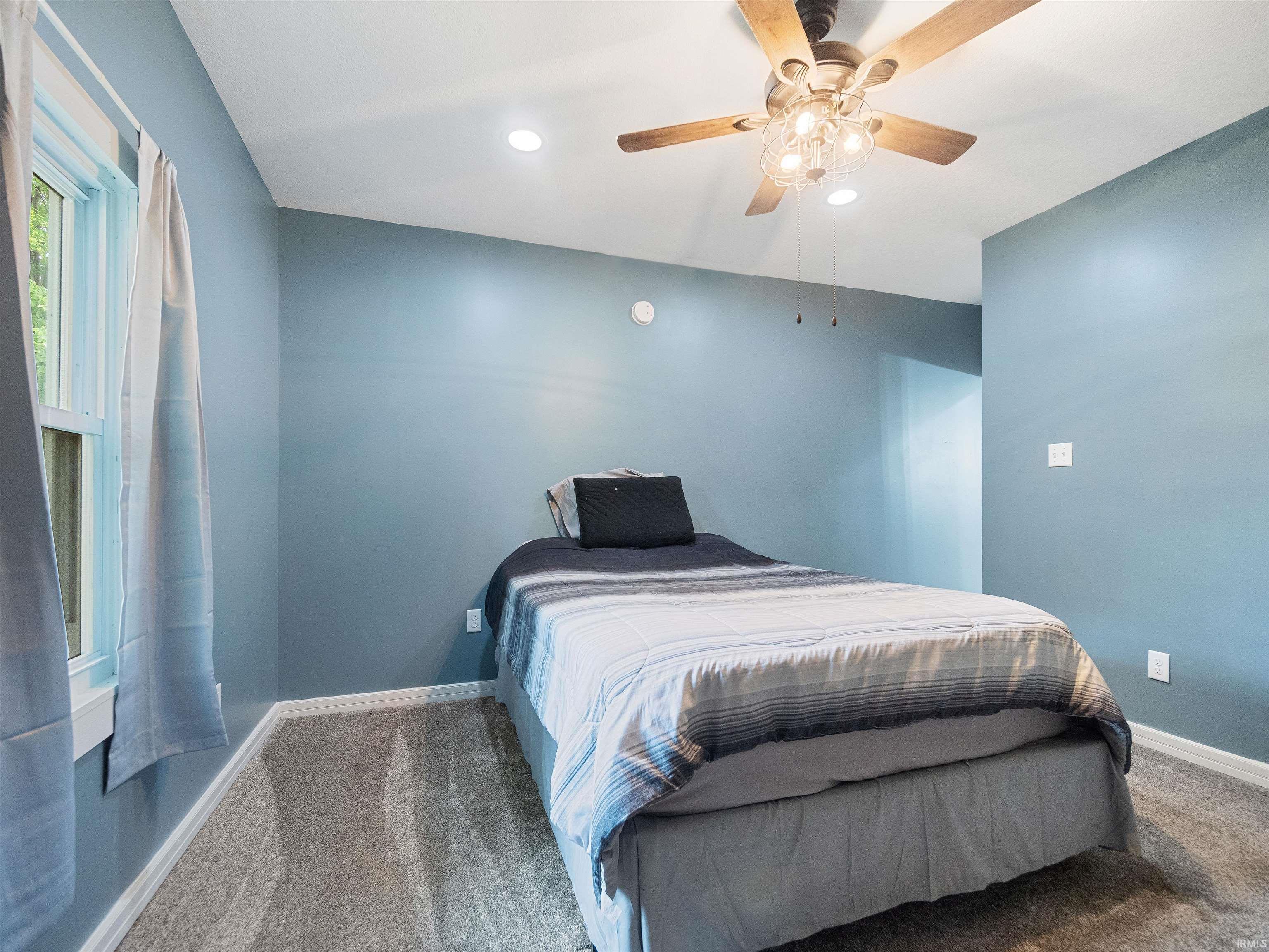 606 Main