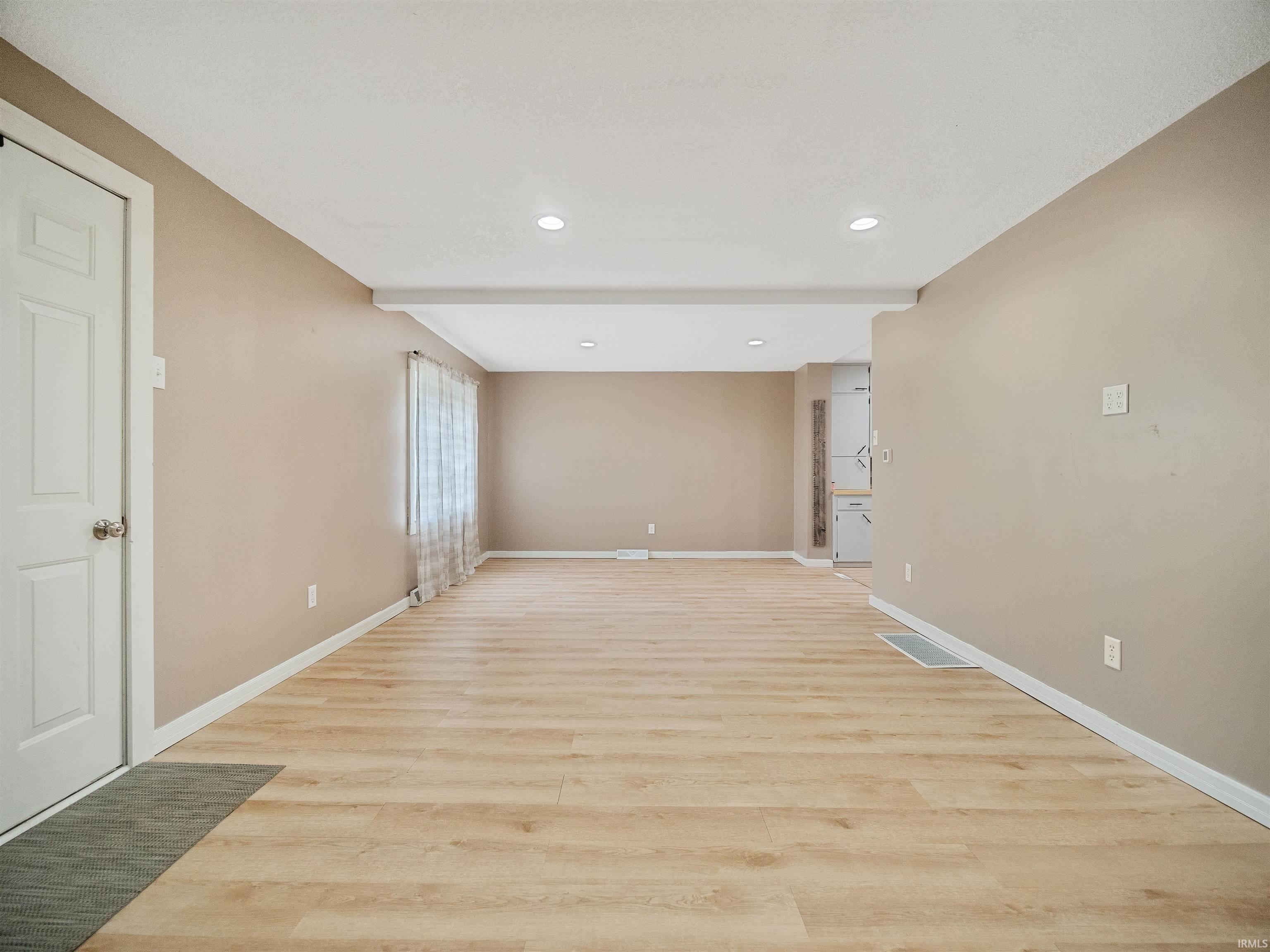 606 Main