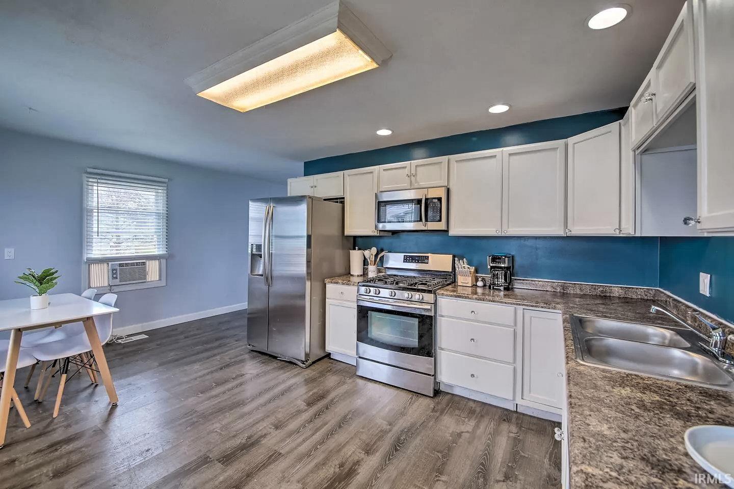 4827 Camden