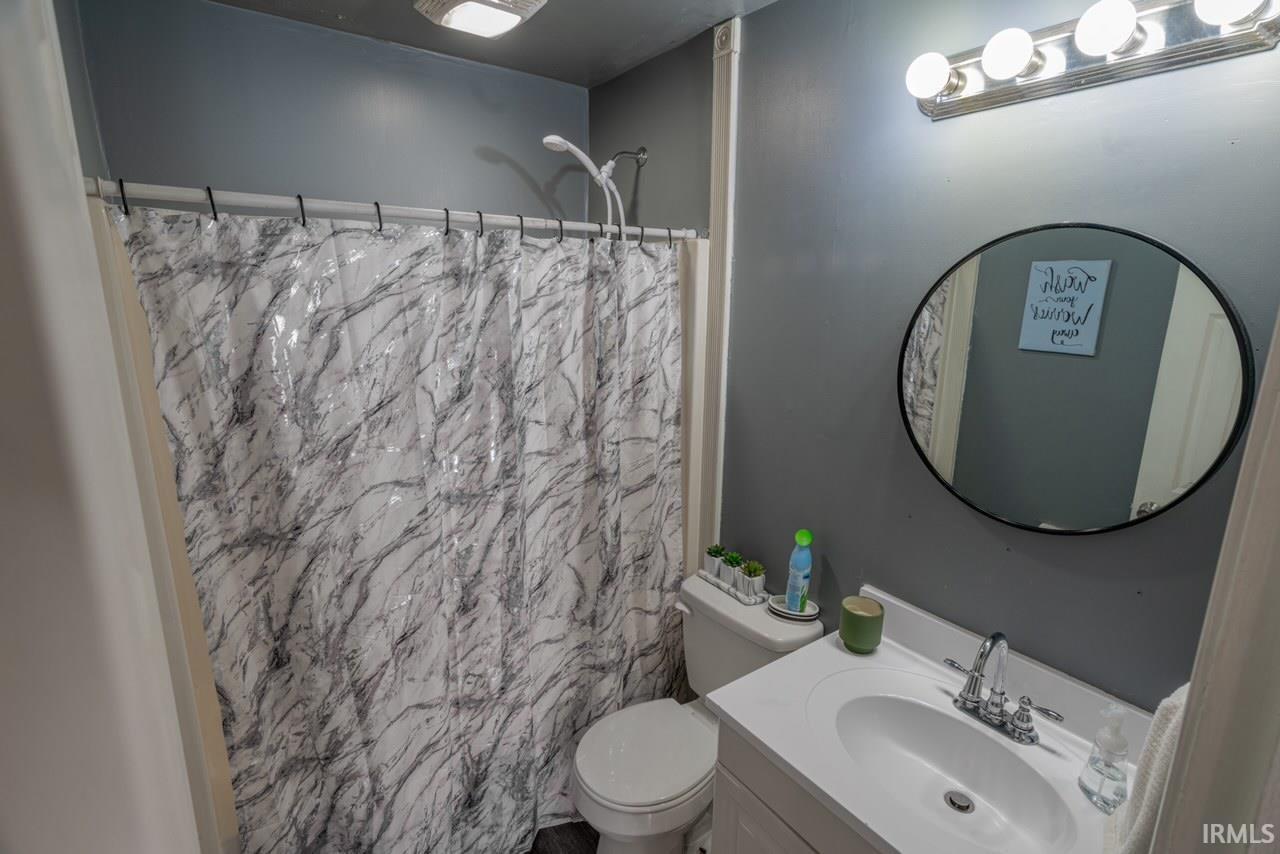 4827 Camden