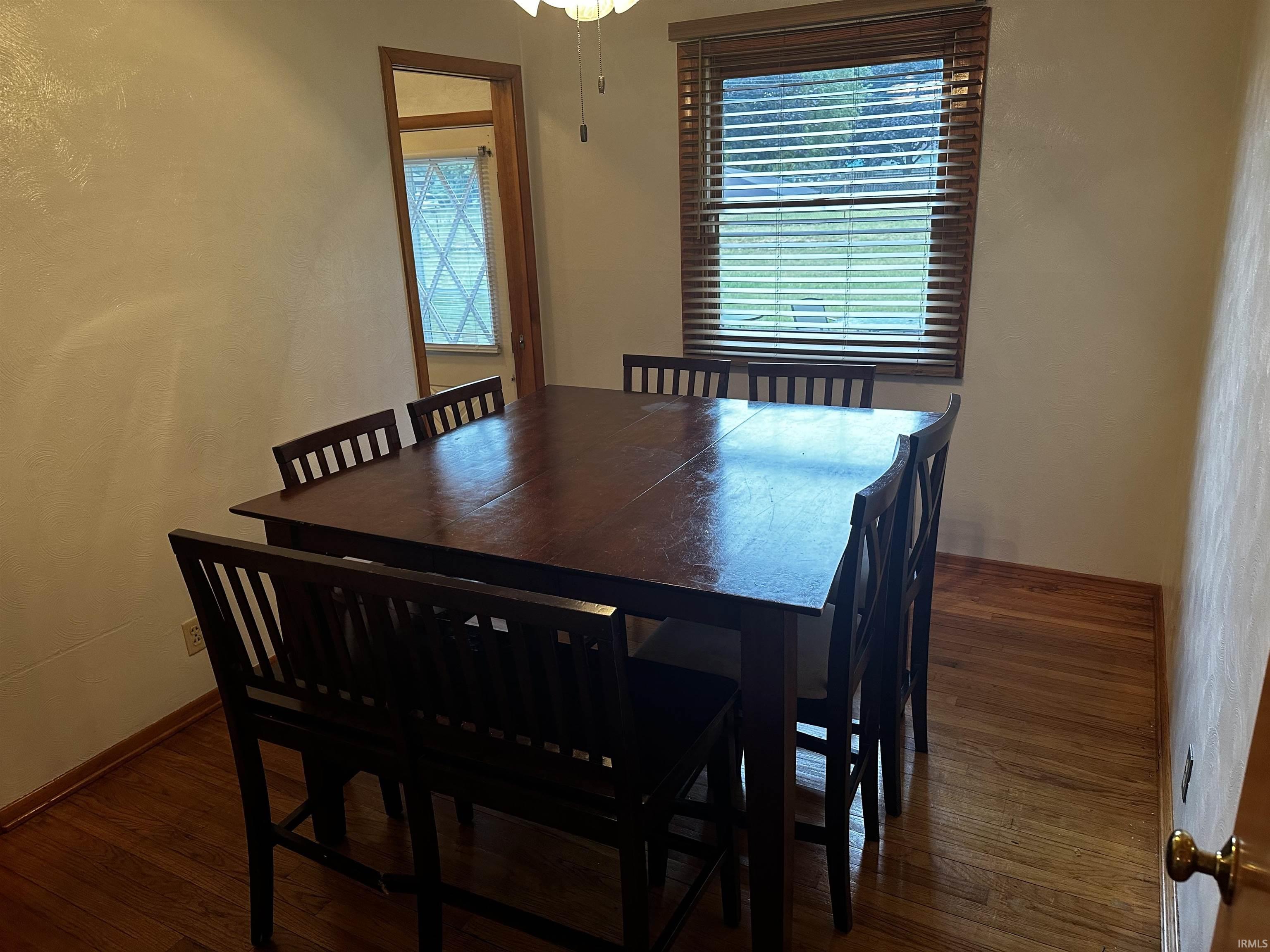 17434 Wilshire