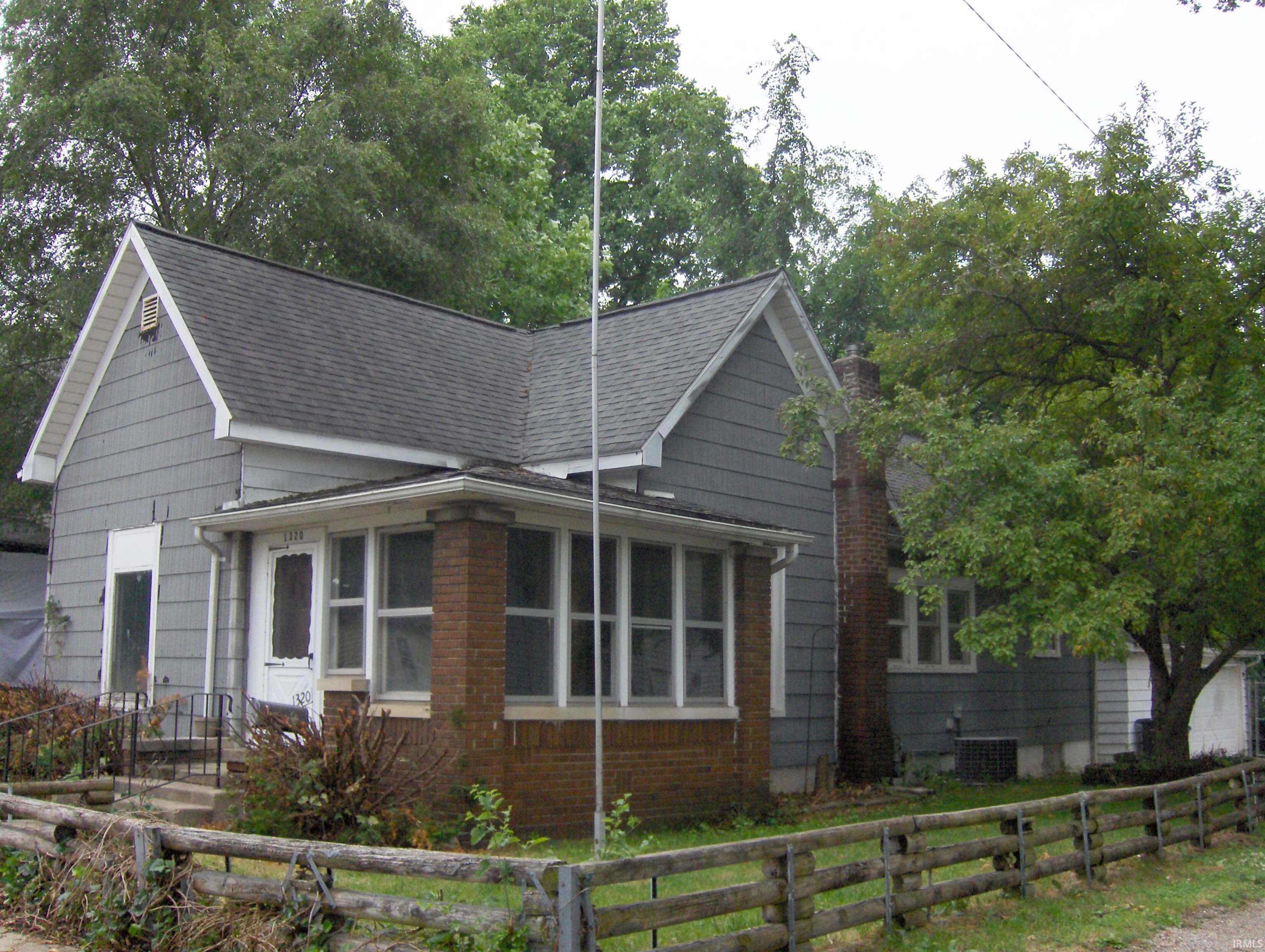 1320 Hudson