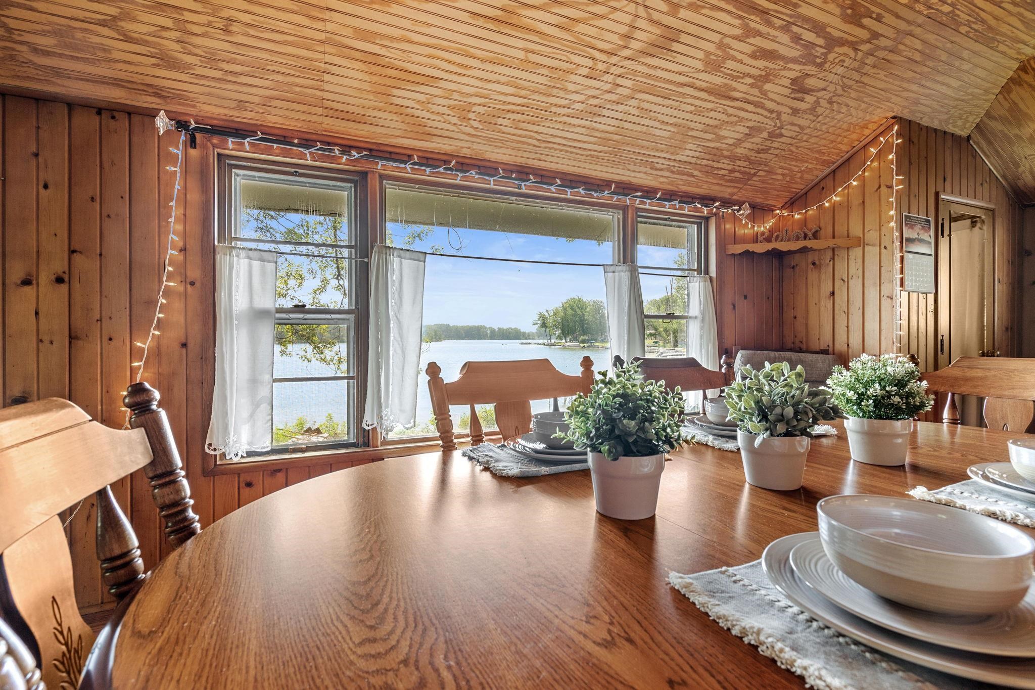 9696 Steinbarger Lake
