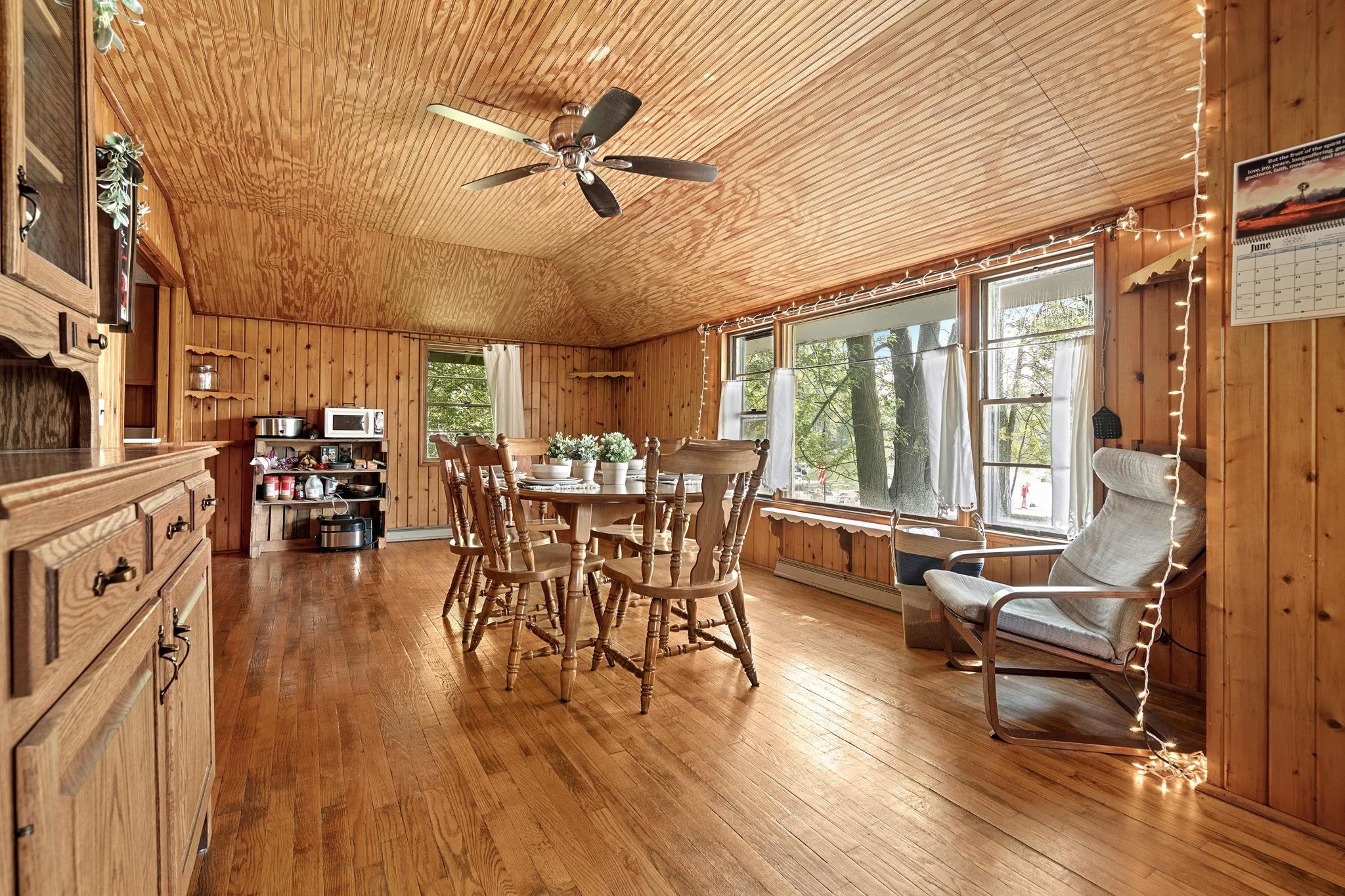 9696 Steinbarger Lake