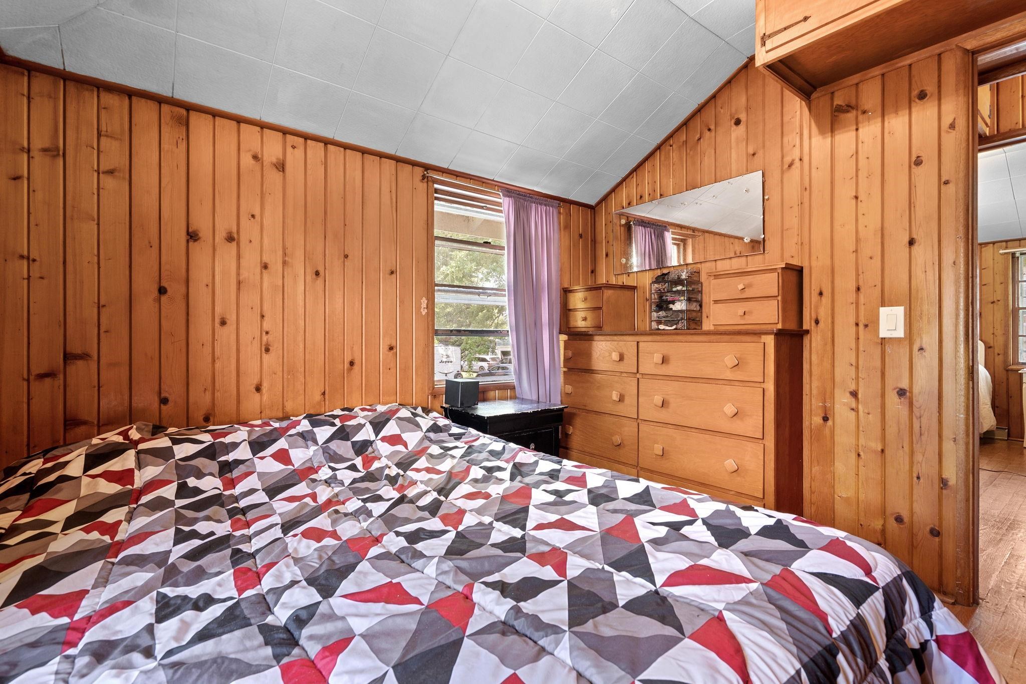9696 Steinbarger Lake