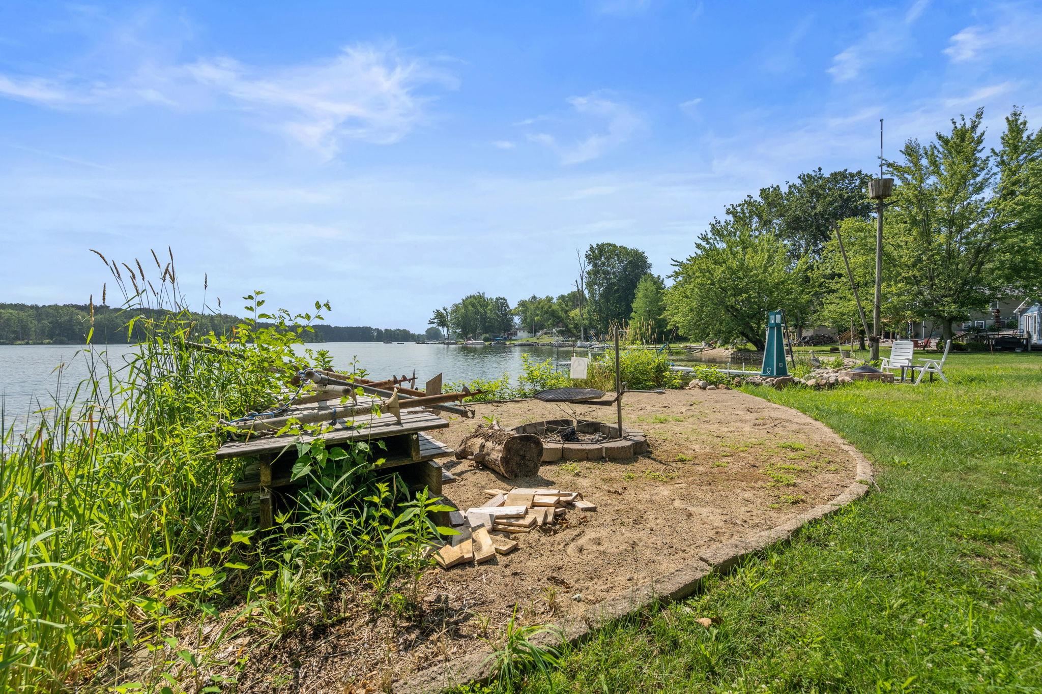 9696 Steinbarger Lake