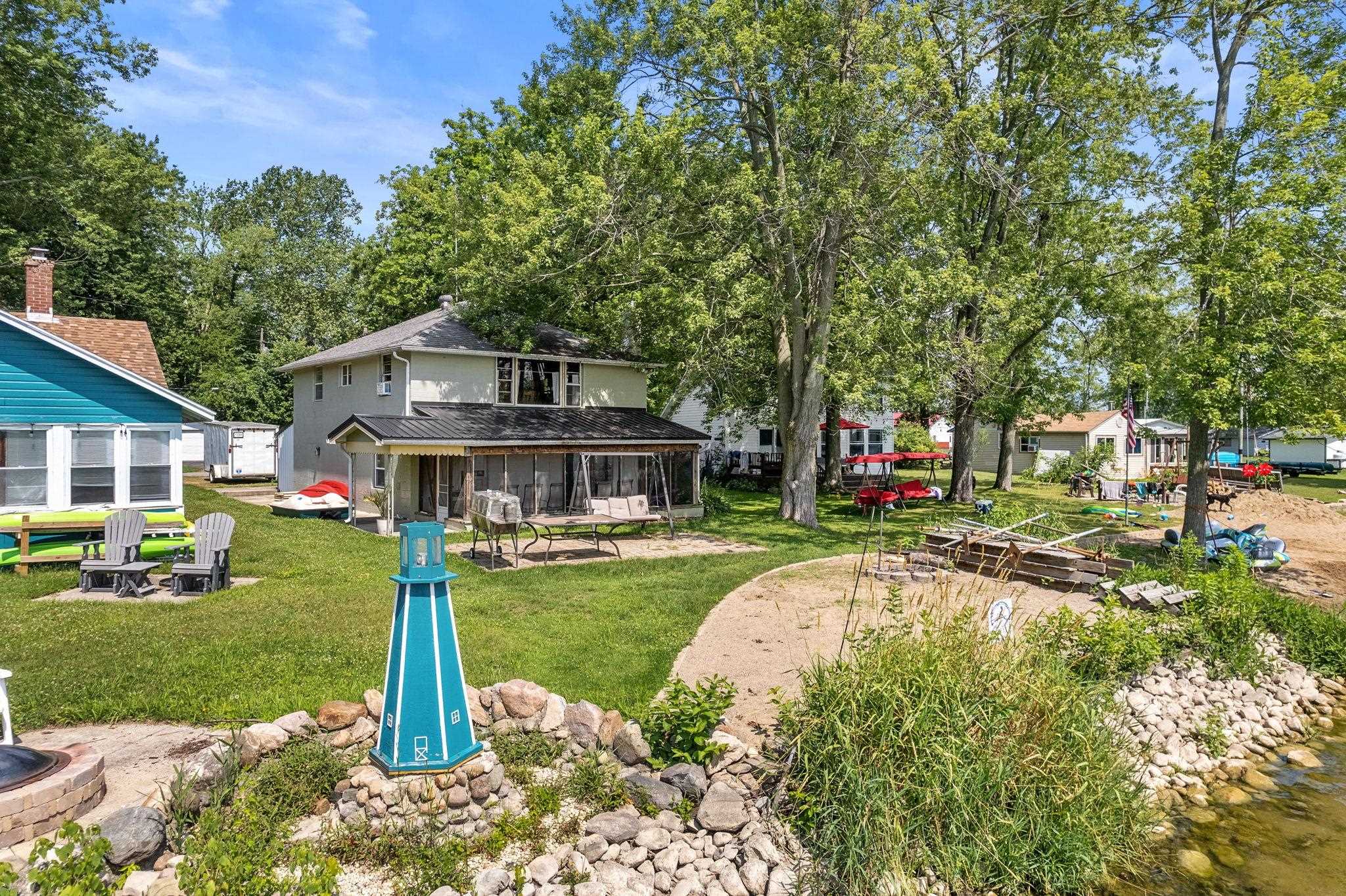 9696 Steinbarger Lake