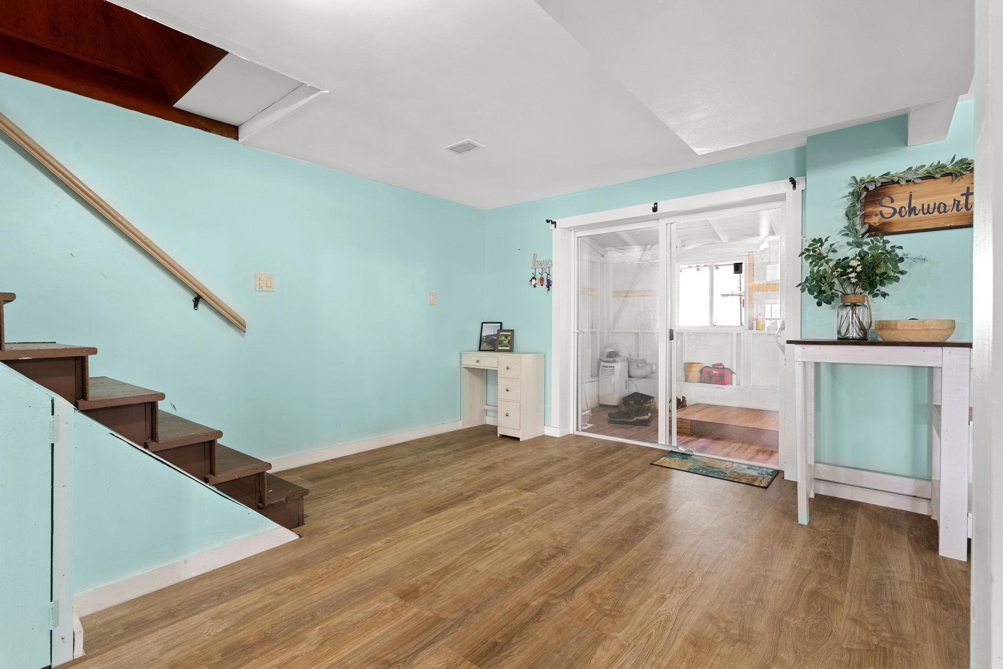 9696 Steinbarger Lake