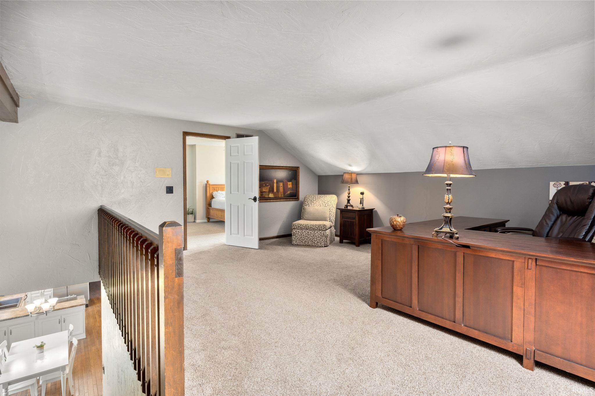 1717 Lofton