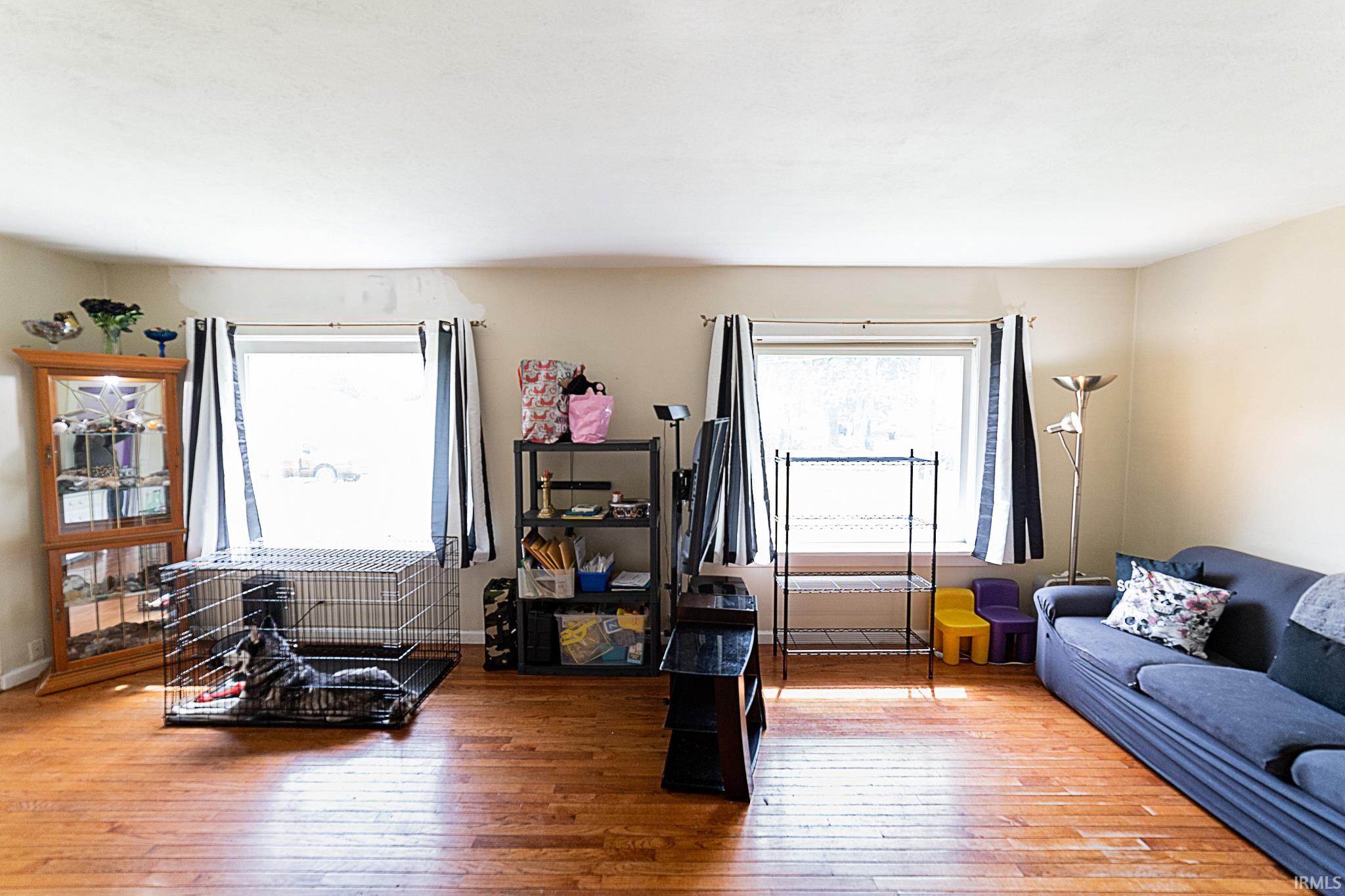 825 Altgeld